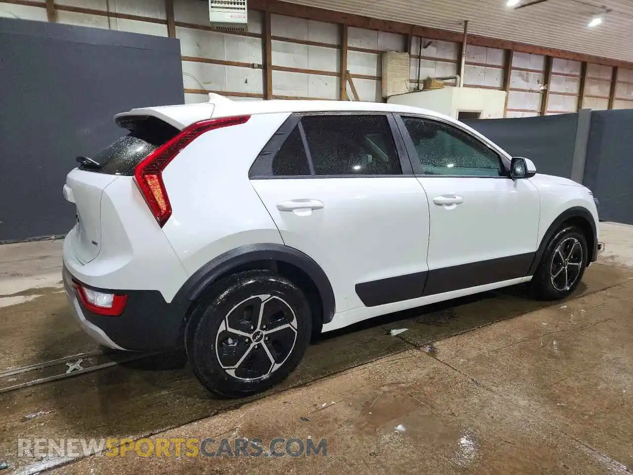 3 Photograph of a damaged car KNDCP3LEXT5337669 KIA NIRO 2026