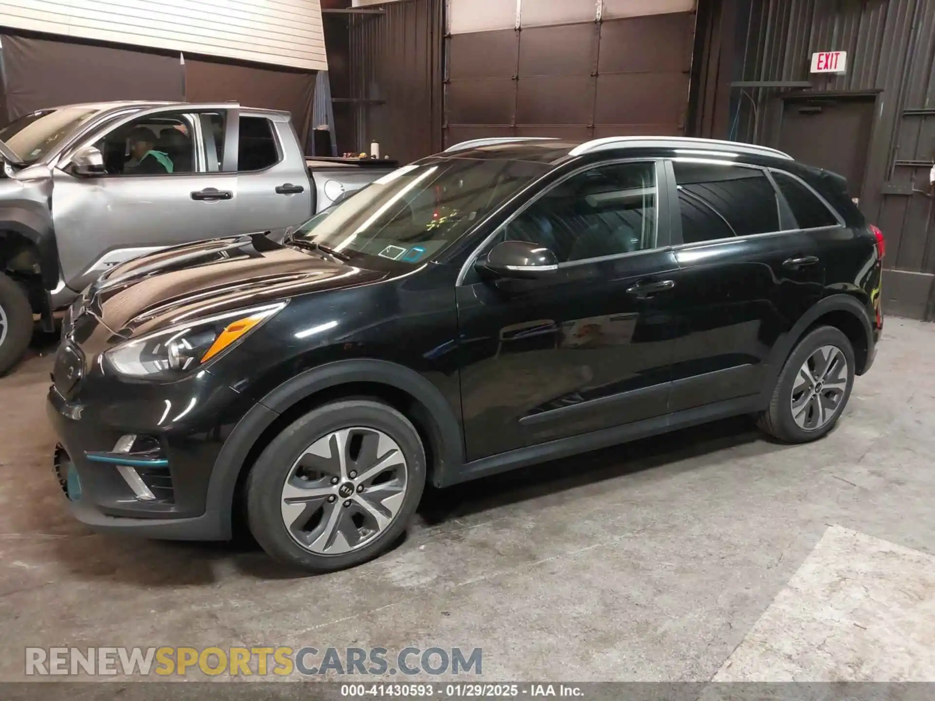 2 Photograph of a damaged car KNDCE3LG3L5073735 KIA NIRO EV 2020