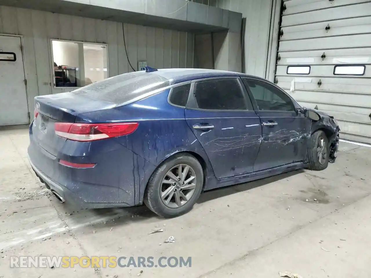 3 Photograph of a damaged car 5XXGT4L30KG346442 KIA OPTIMA 2019