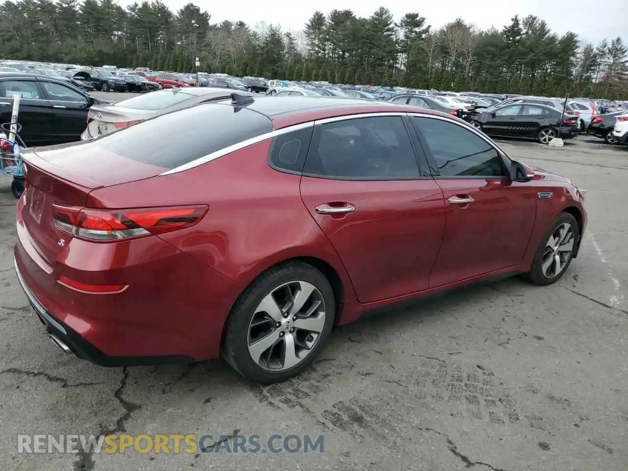 3 Photograph of a damaged car 5XXGT4L30KG360552 KIA OPTIMA 2019