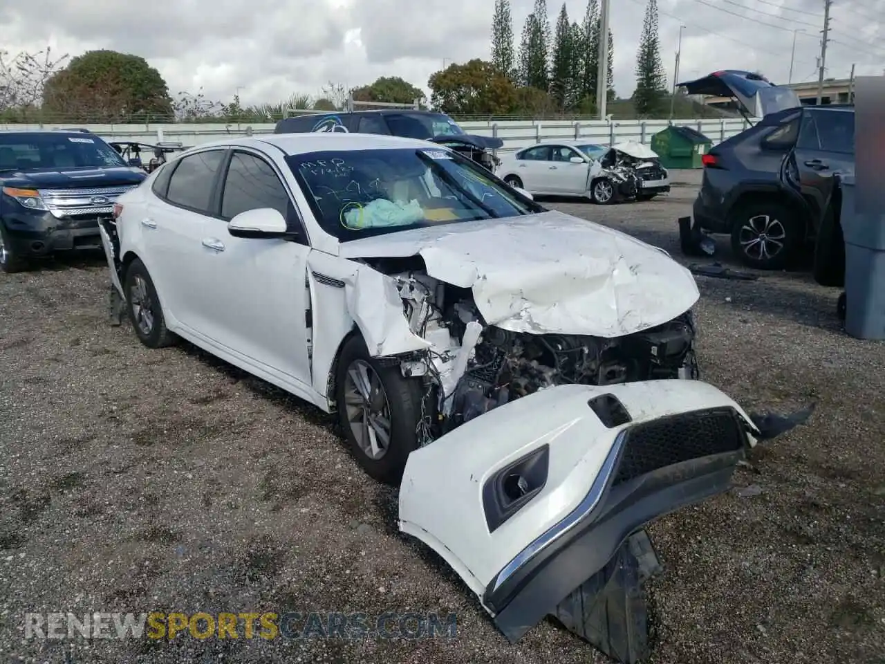 1 Photograph of a damaged car 5XXGT4L31KG287448 KIA OPTIMA 2019