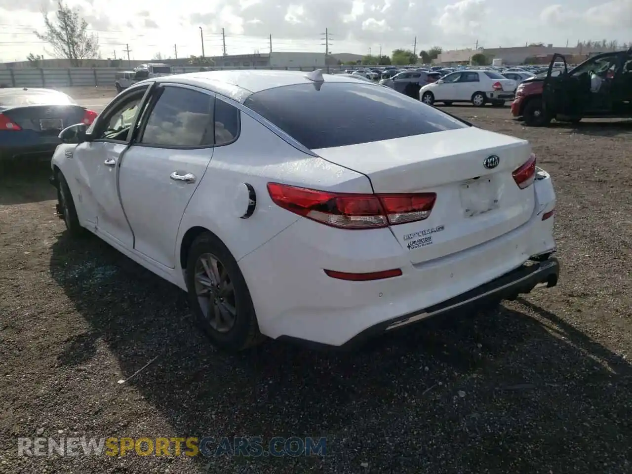 3 Photograph of a damaged car 5XXGT4L31KG287448 KIA OPTIMA 2019