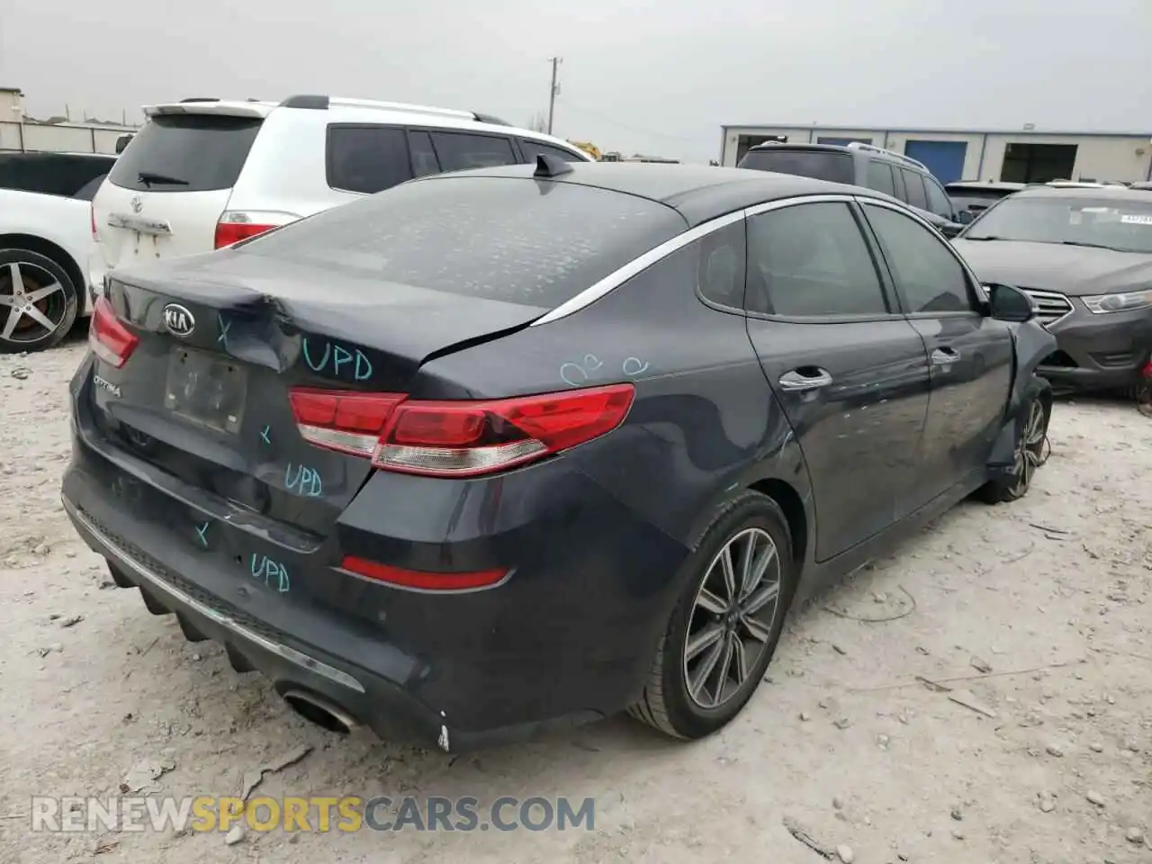 3 Photograph of a damaged car 5XXGT4L31KG298871 KIA OPTIMA 2019