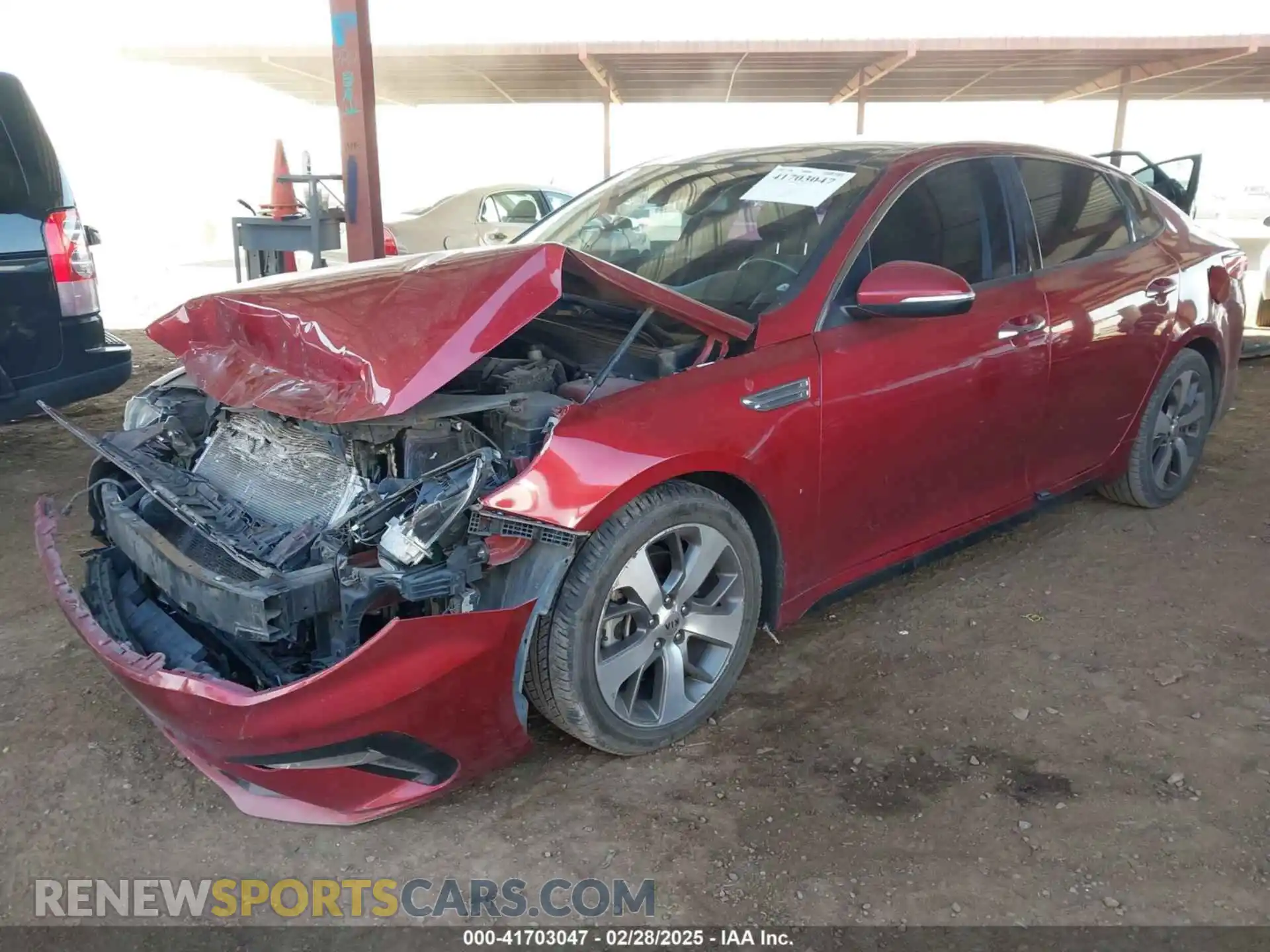 2 Photograph of a damaged car 5XXGT4L31KG310064 KIA OPTIMA 2019