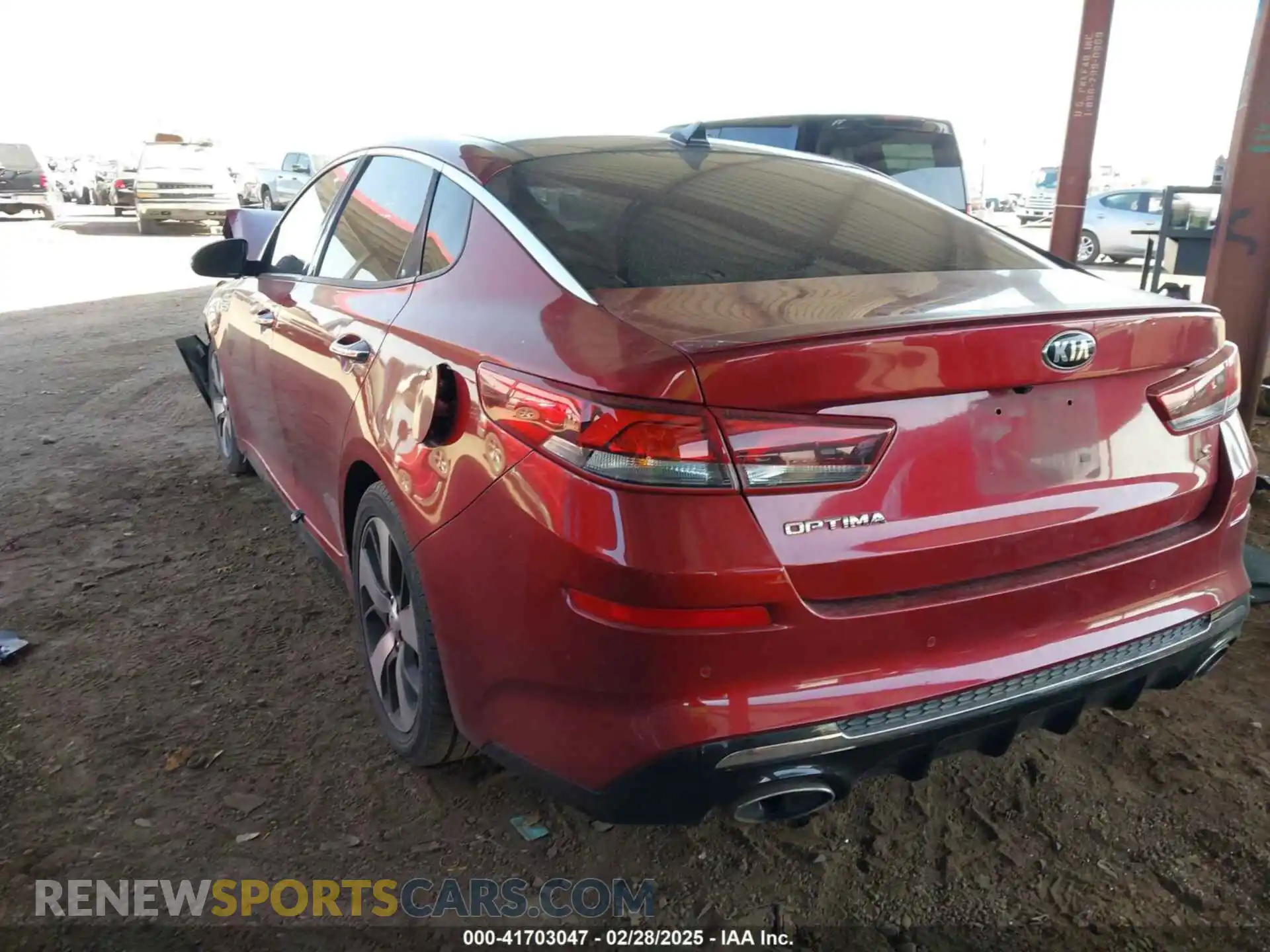 3 Photograph of a damaged car 5XXGT4L31KG310064 KIA OPTIMA 2019