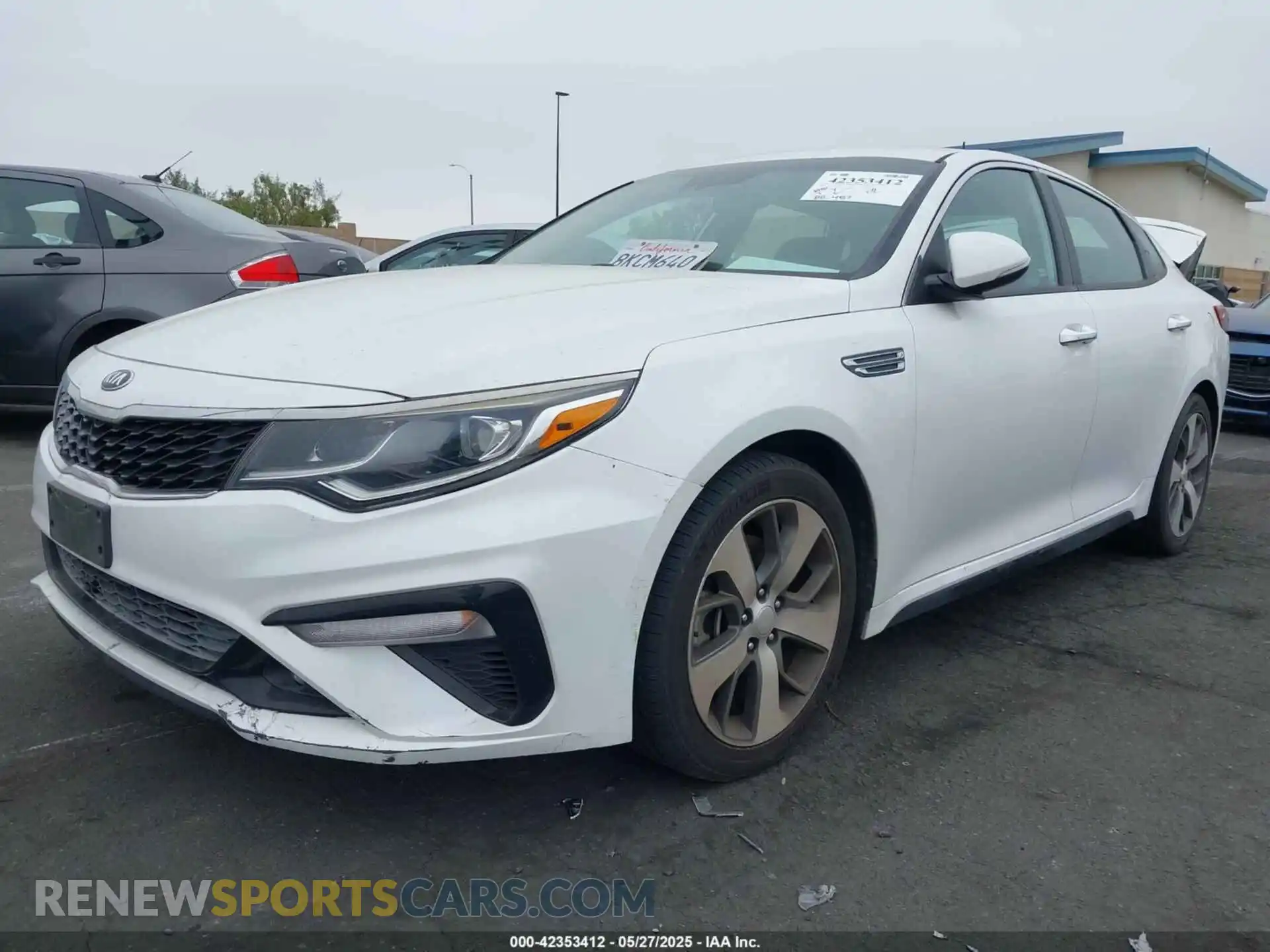 2 Photograph of a damaged car 5XXGT4L31KG322280 KIA OPTIMA 2019