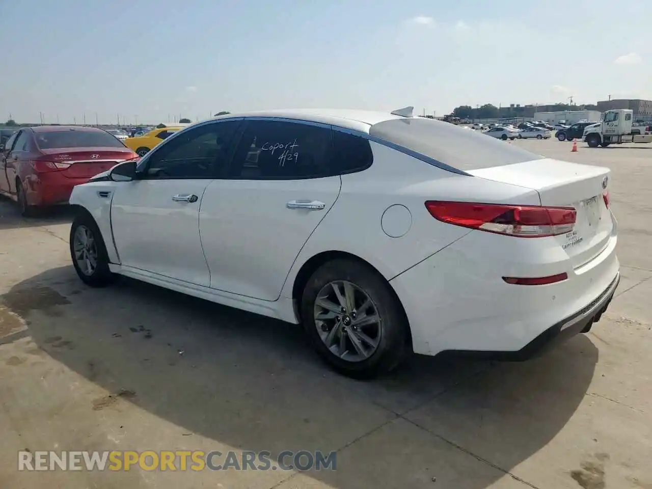 2 Photograph of a damaged car 5XXGT4L31KG322795 KIA OPTIMA 2019