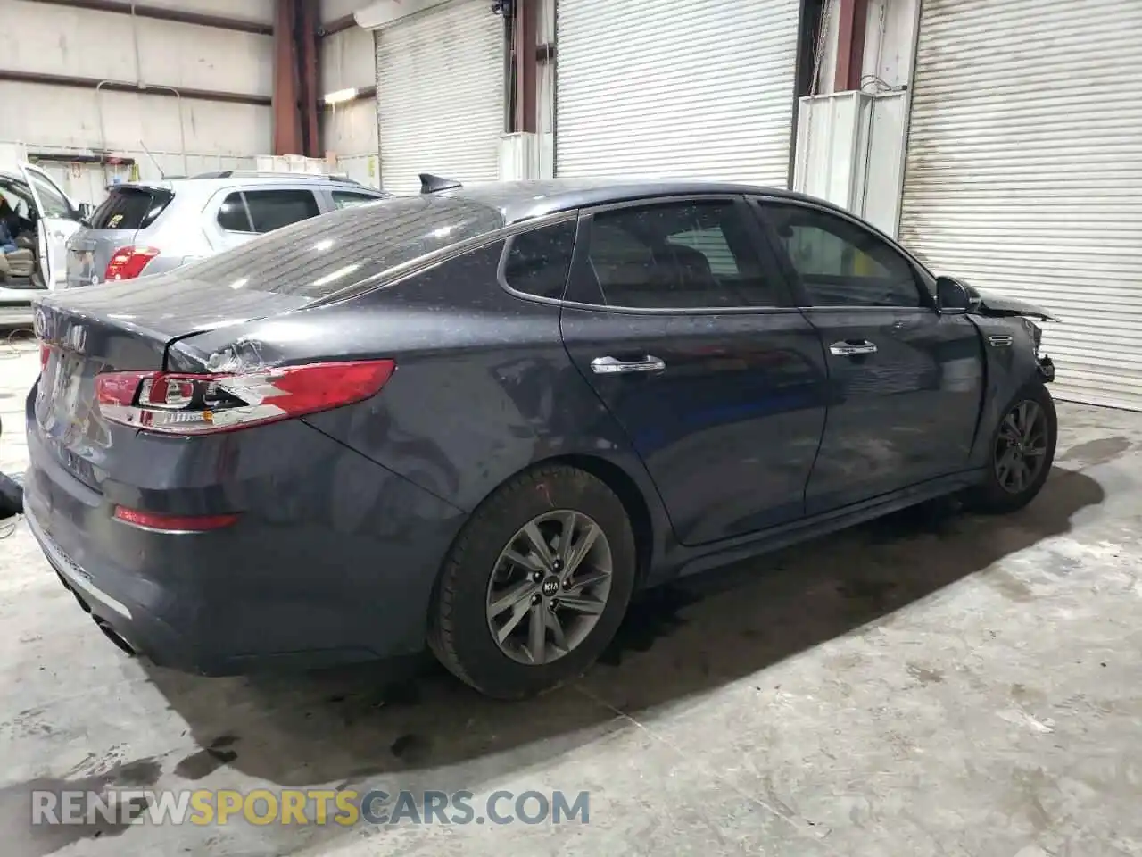 3 Photograph of a damaged car 5XXGT4L31KG326152 KIA OPTIMA 2019