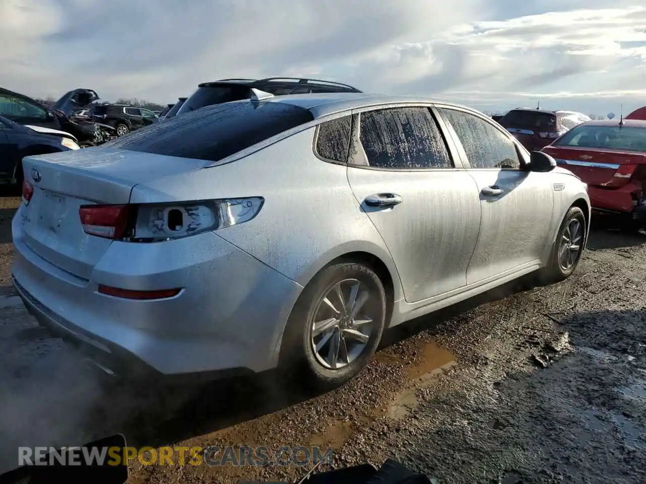 3 Photograph of a damaged car 5XXGT4L31KG344103 KIA OPTIMA 2019