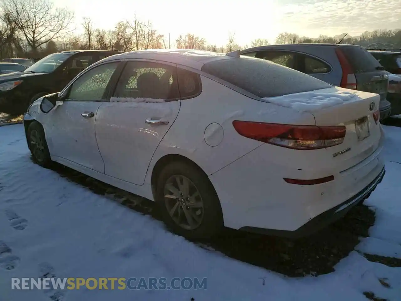 2 Photograph of a damaged car 5XXGT4L31KG345106 KIA OPTIMA 2019