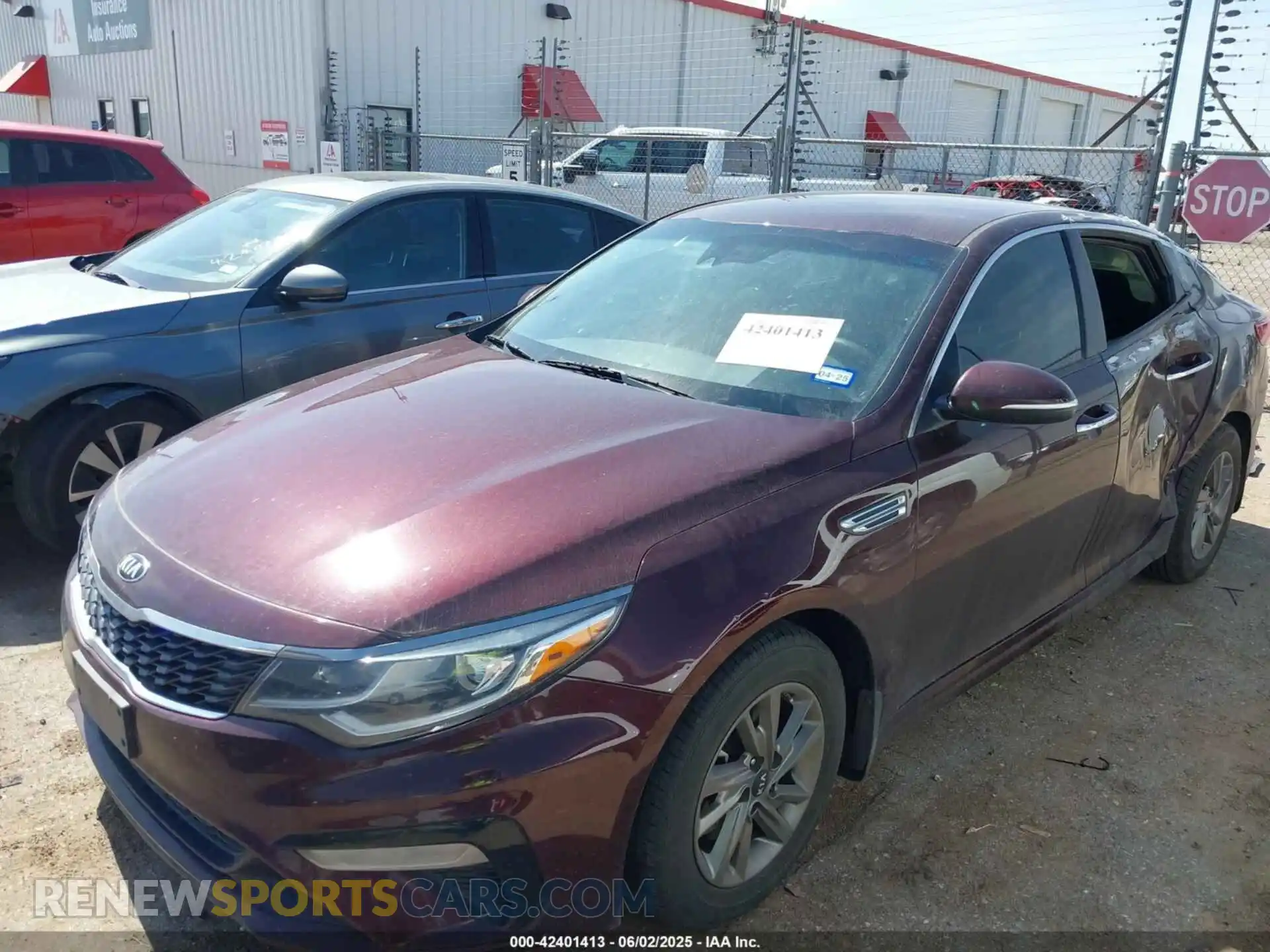2 Photograph of a damaged car 5XXGT4L31KG352220 KIA OPTIMA 2019