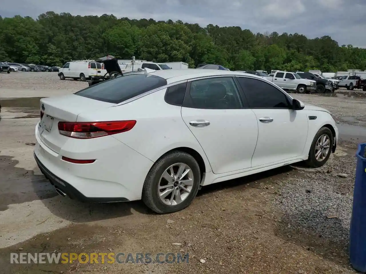 3 Photograph of a damaged car 5XXGT4L32KG282629 KIA OPTIMA 2019