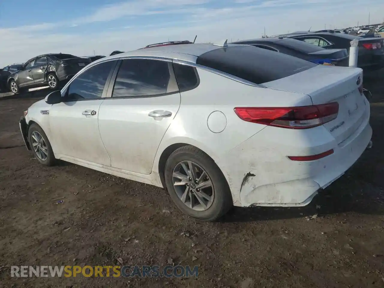 2 Photograph of a damaged car 5XXGT4L32KG364232 KIA OPTIMA 2019