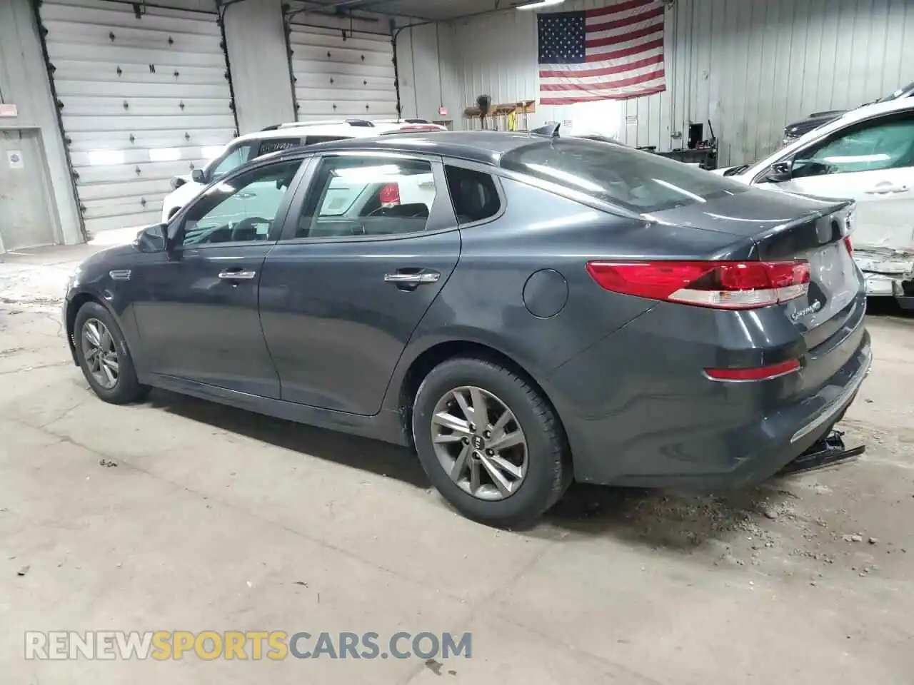 2 Photograph of a damaged car 5XXGT4L32KG376543 KIA OPTIMA 2019
