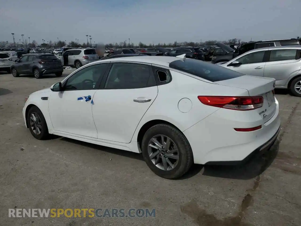 2 fotografías del automóvil dañado 5XXGT4L33KG277956 KIA OPTIMA 2019