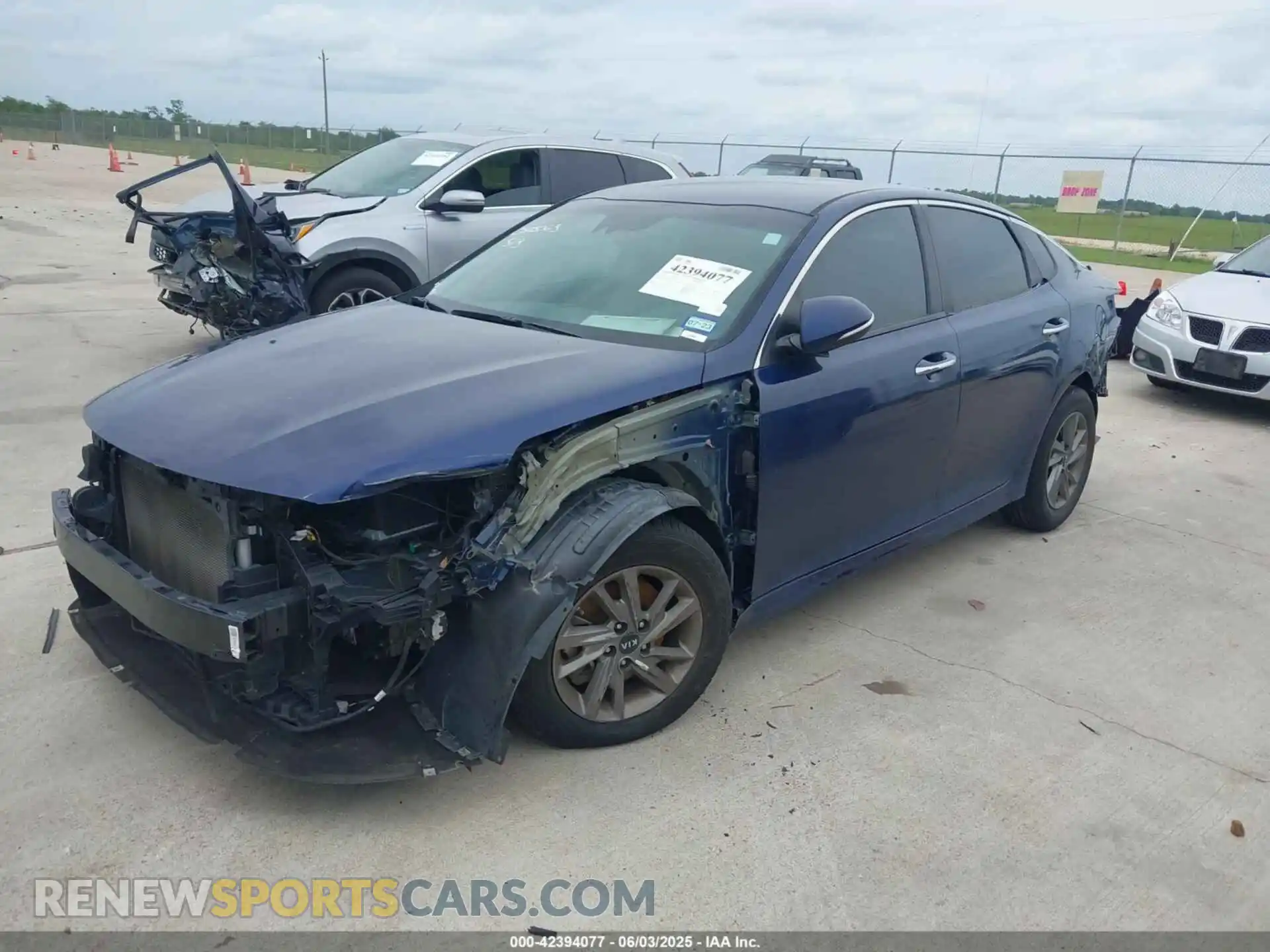 2 Photograph of a damaged car 5XXGT4L33KG352820 KIA OPTIMA 2019