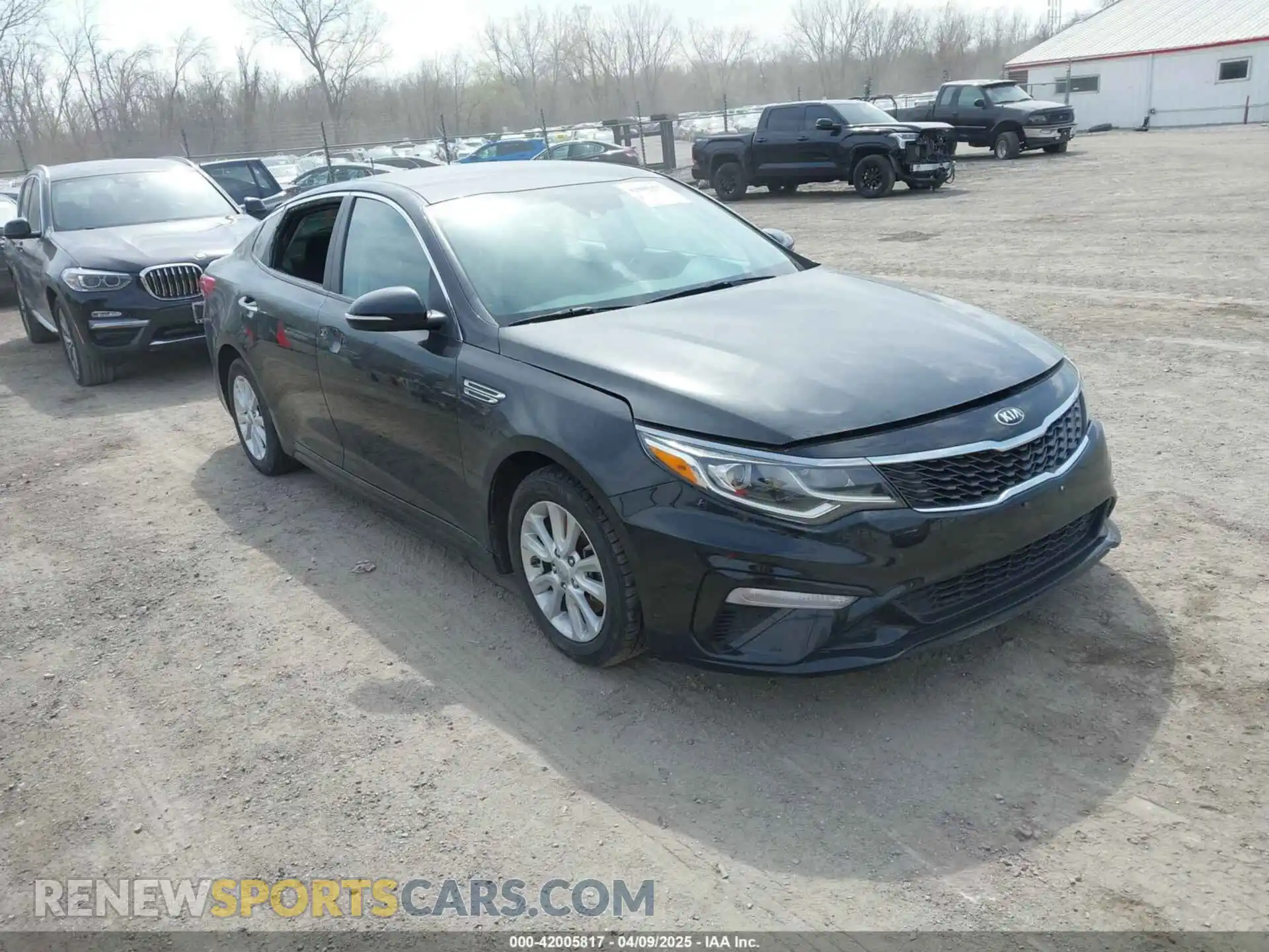 1 Photograph of a damaged car 5XXGT4L33KG373375 KIA OPTIMA 2019