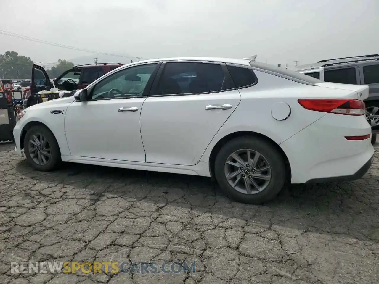 2 Photograph of a damaged car 5XXGT4L34KG359520 KIA OPTIMA 2019