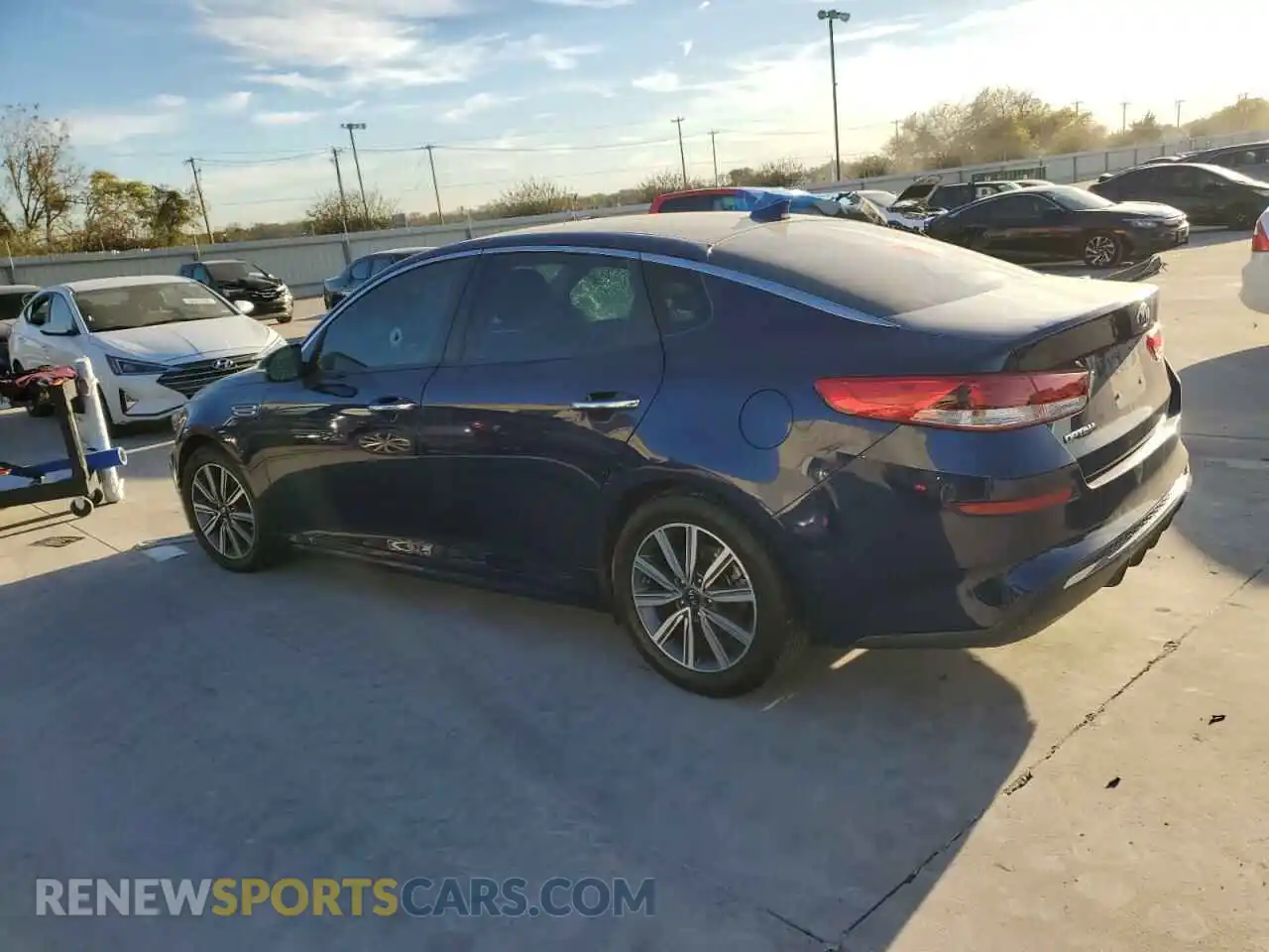 2 Фотография поврежденного автомобиля 5XXGT4L34KG377189 KIA OPTIMA 2019