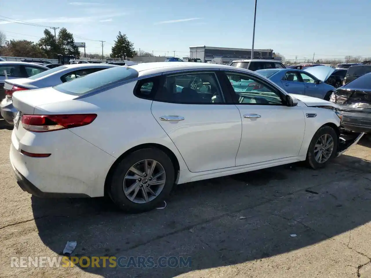3 Photograph of a damaged car 5XXGT4L35KG348204 KIA OPTIMA 2019