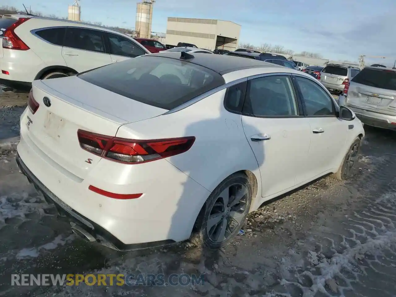 3 Photograph of a damaged car 5XXGT4L35KG371174 KIA OPTIMA 2019