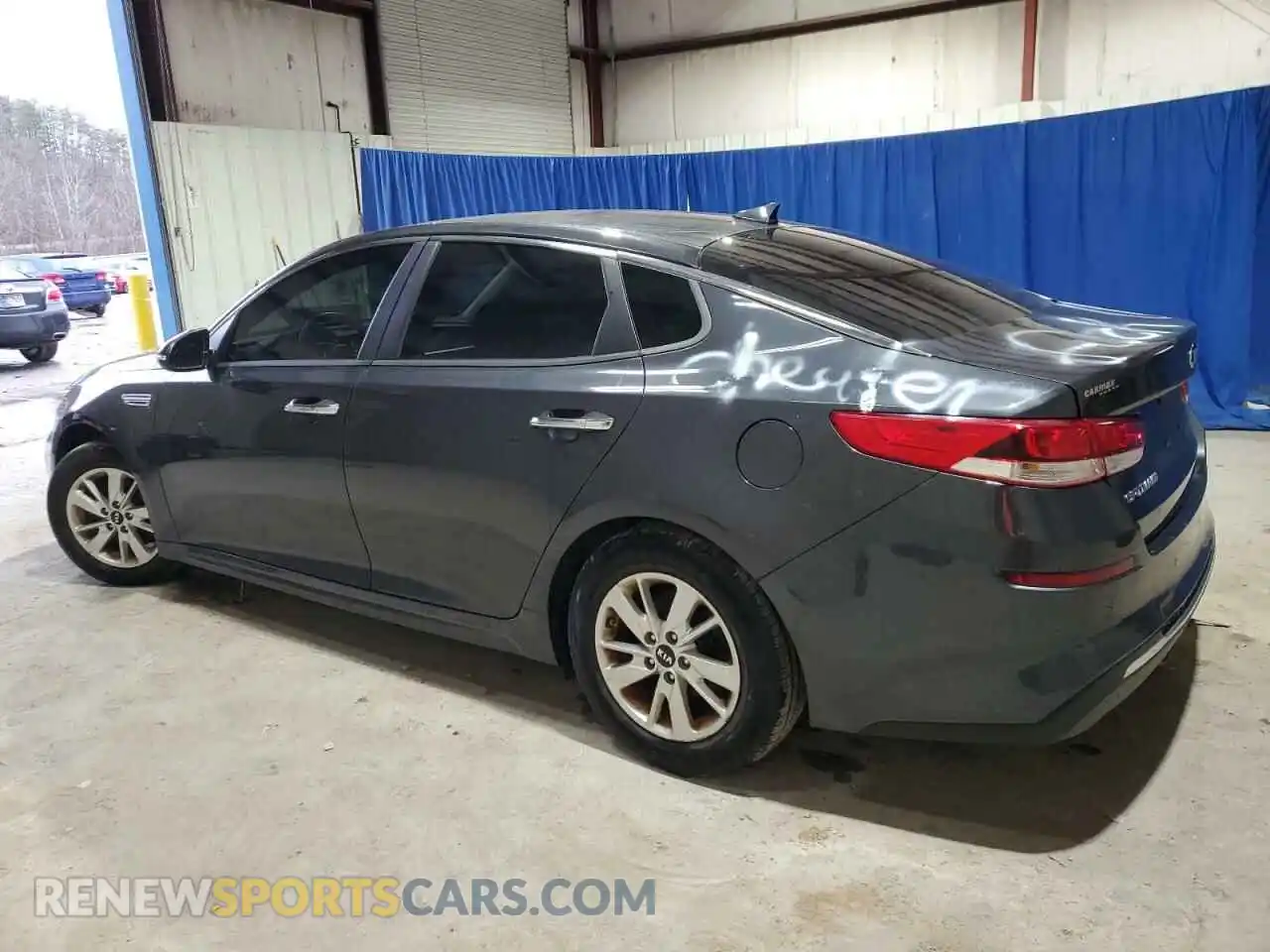 2 fotografías del automóvil dañado 5XXGT4L36KG280432 KIA OPTIMA 2019