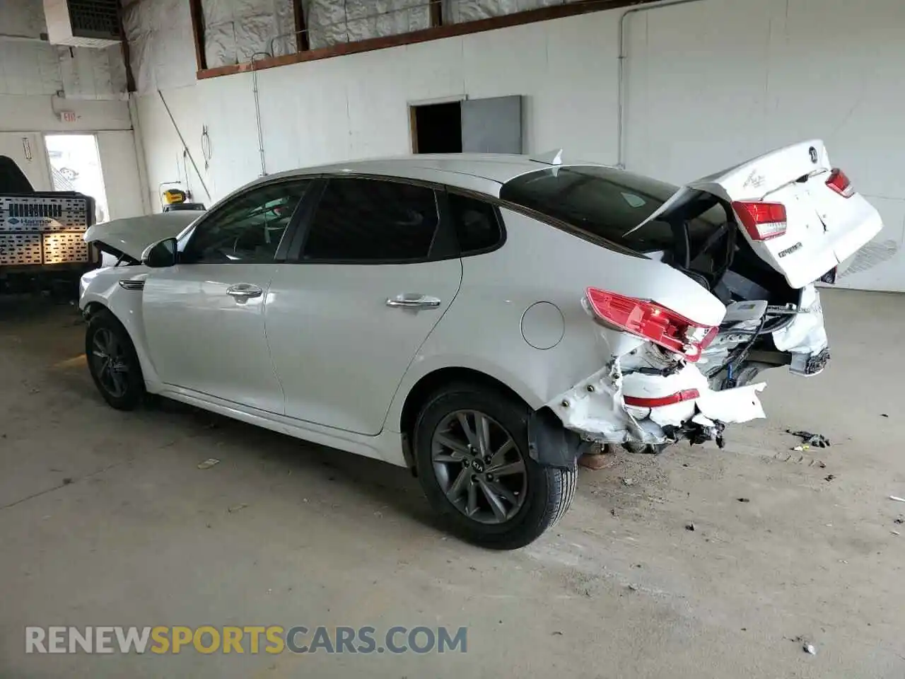 2 Photograph of a damaged car 5XXGT4L36KG310707 KIA OPTIMA 2019