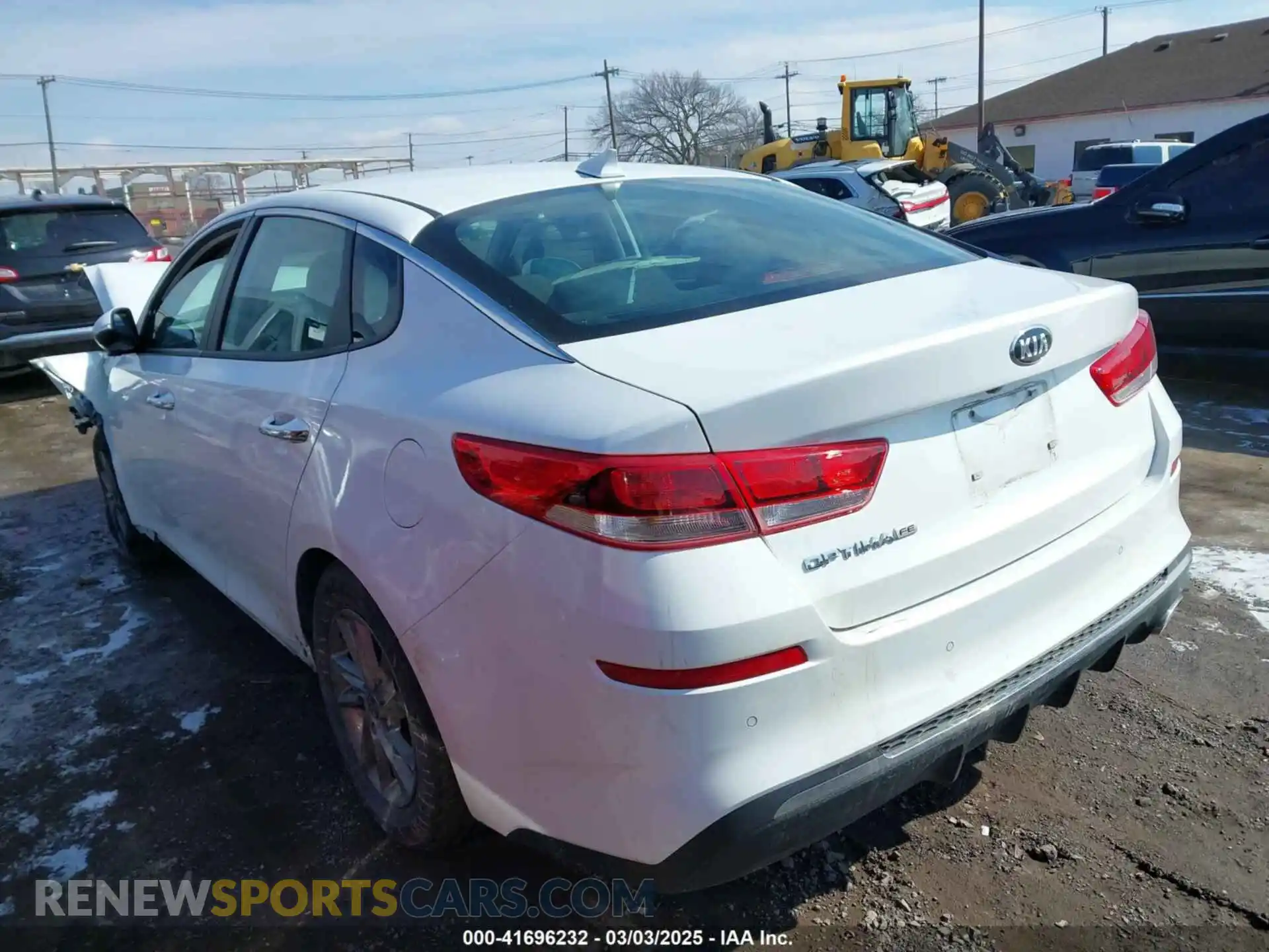 3 Photograph of a damaged car 5XXGT4L36KG322694 KIA OPTIMA 2019