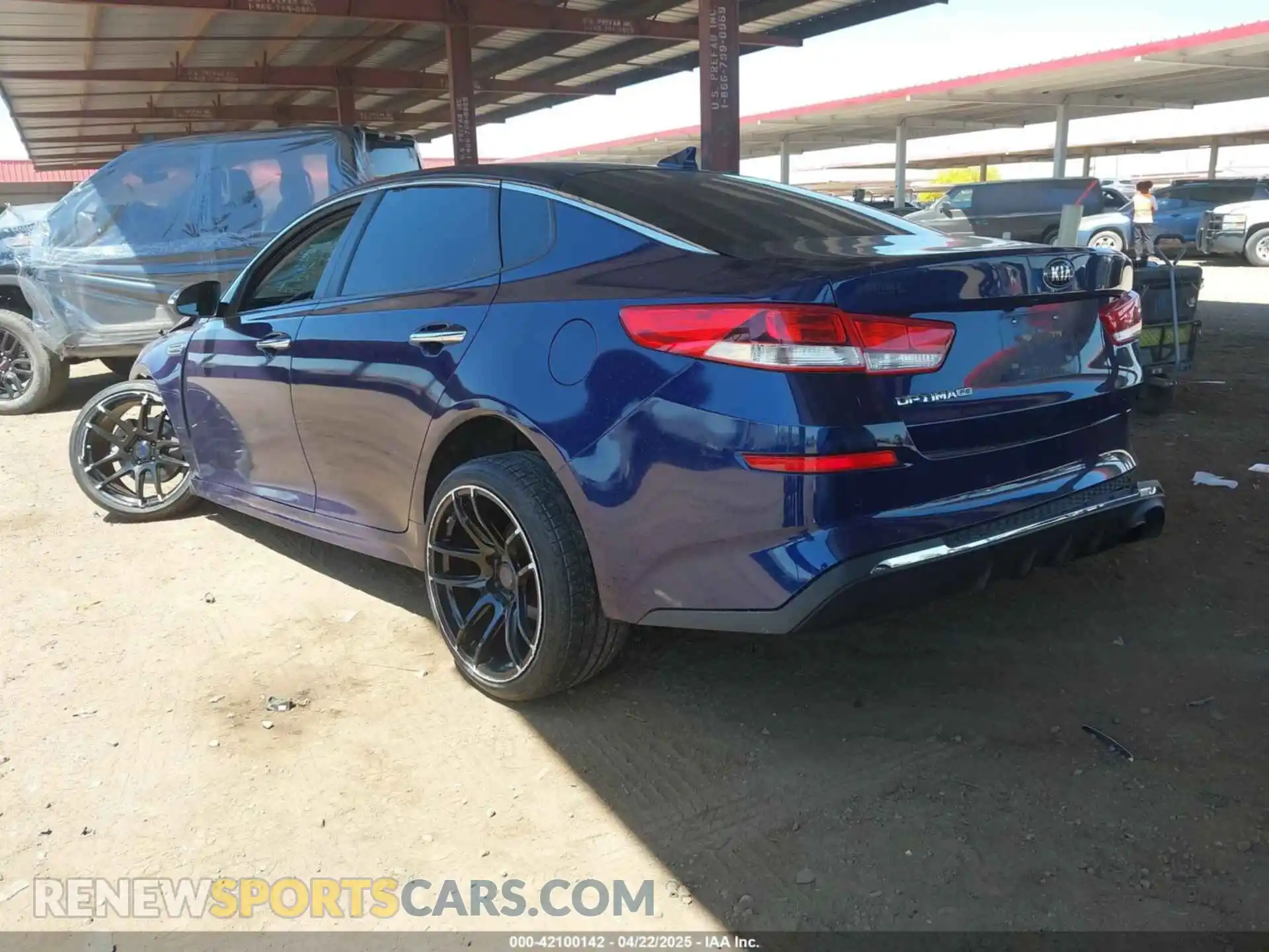 3 Photograph of a damaged car 5XXGT4L39KG304318 KIA OPTIMA 2019