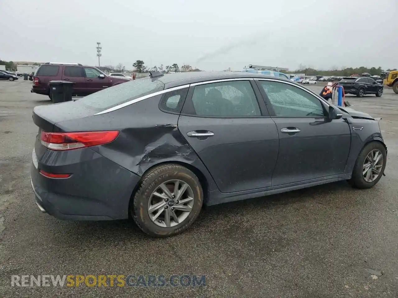 3 Photograph of a damaged car 5XXGT4L3XKG301962 KIA OPTIMA 2019