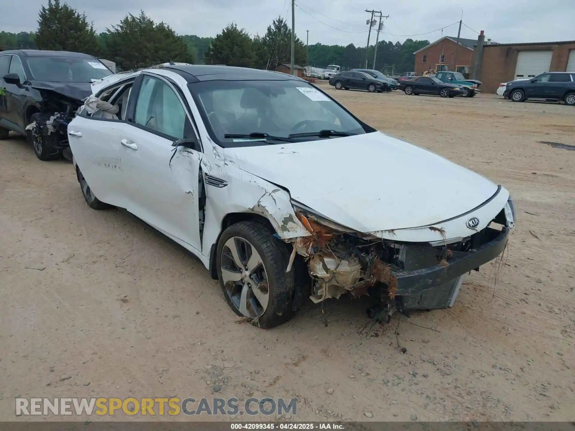 1 Photograph of a damaged car 5XXGT4L3XKG366276 KIA OPTIMA 2019