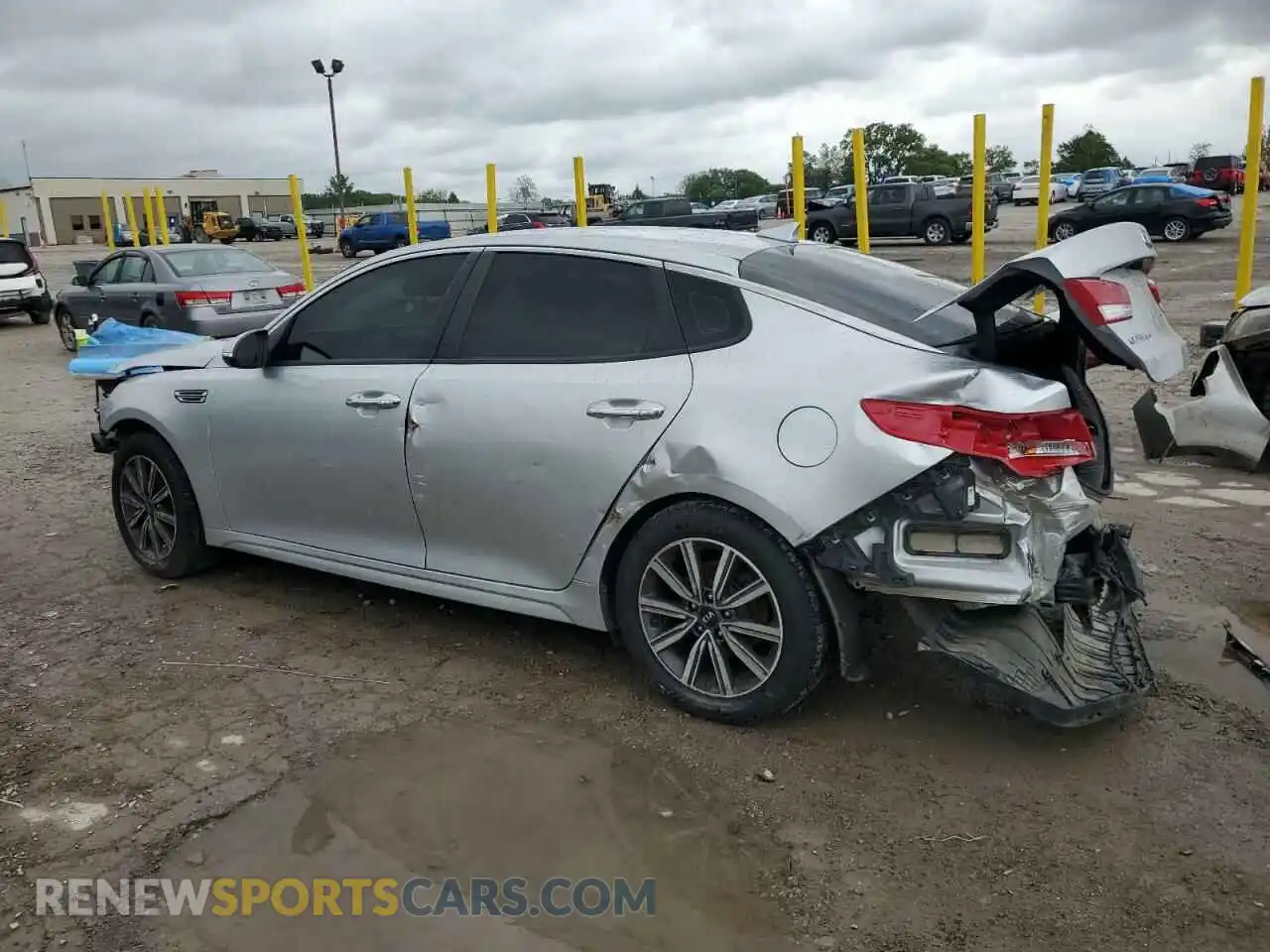 2 Photograph of a damaged car 5XXGT4L3XKG377567 KIA OPTIMA 2019