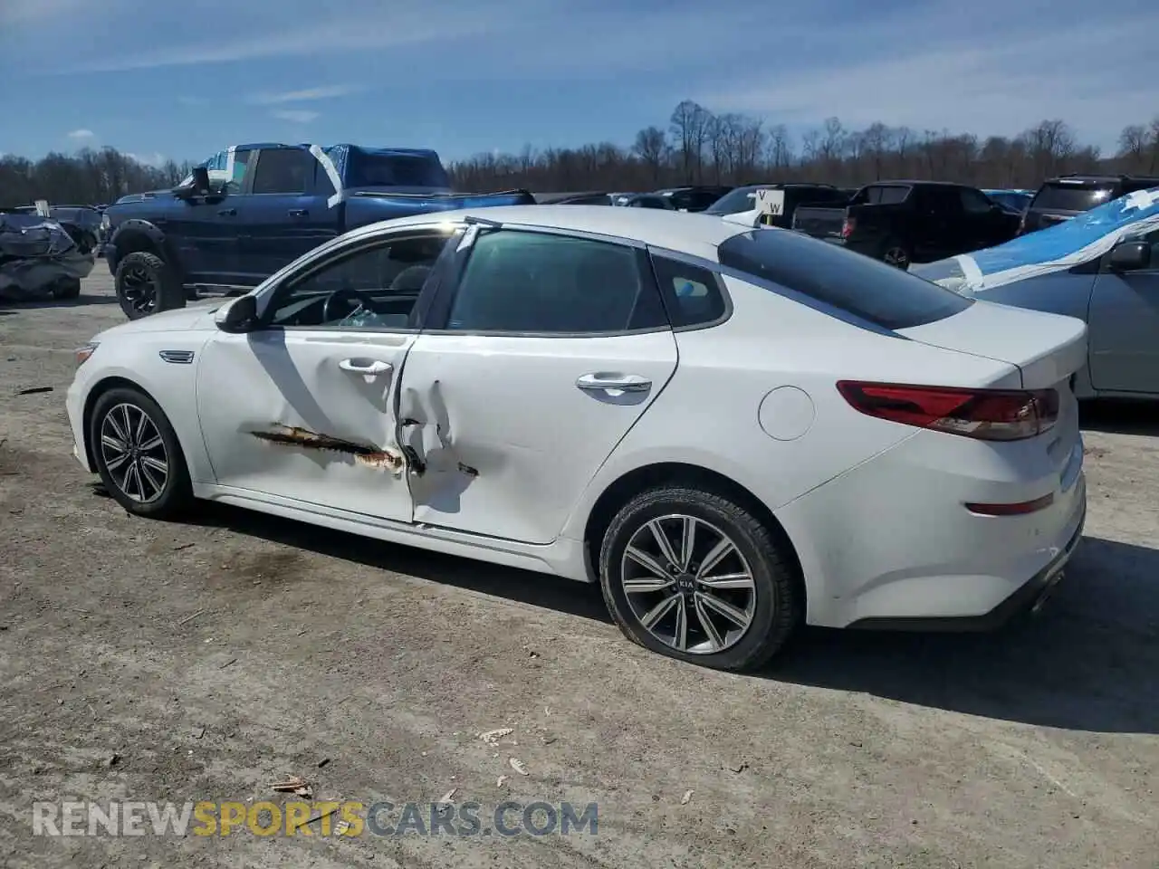2 Photograph of a damaged car 5XXGU4L14KG328179 KIA OPTIMA 2019