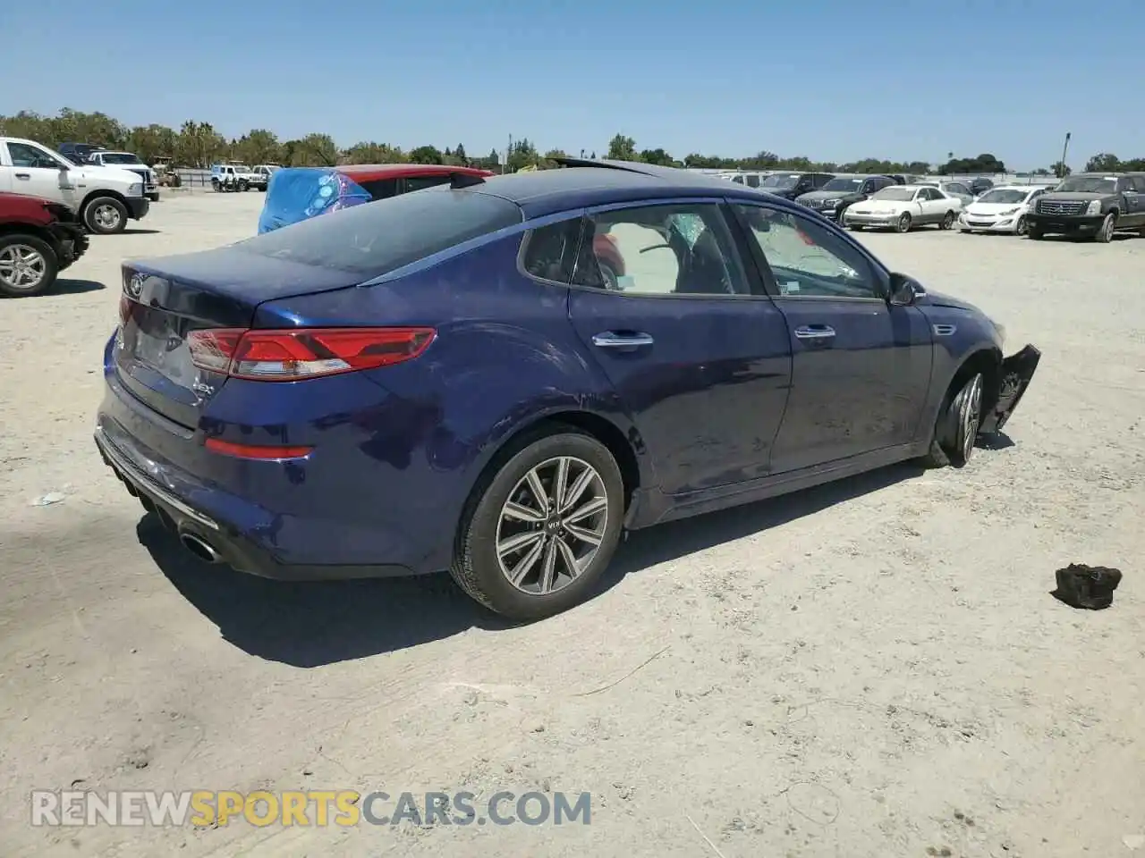3 Photograph of a damaged car 5XXGU4L14KG337870 KIA OPTIMA 2019