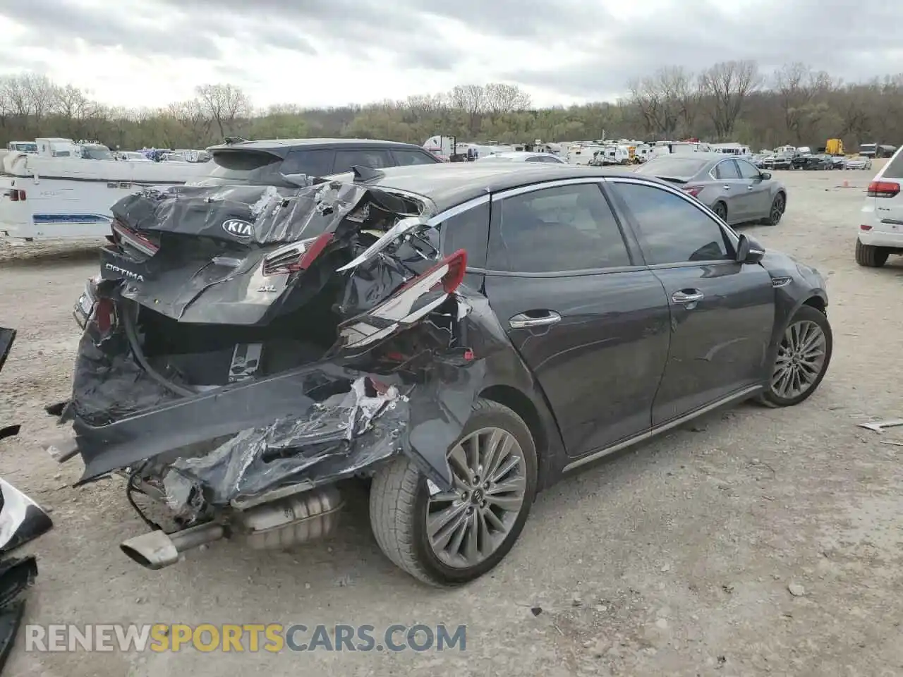 3 Photograph of a damaged car 5XXGV4L27KG287293 KIA OPTIMA 2019