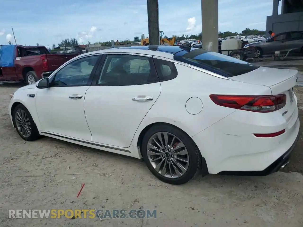 2 Photograph of a damaged car 5XXGV4L2XKG334476 KIA OPTIMA 2019