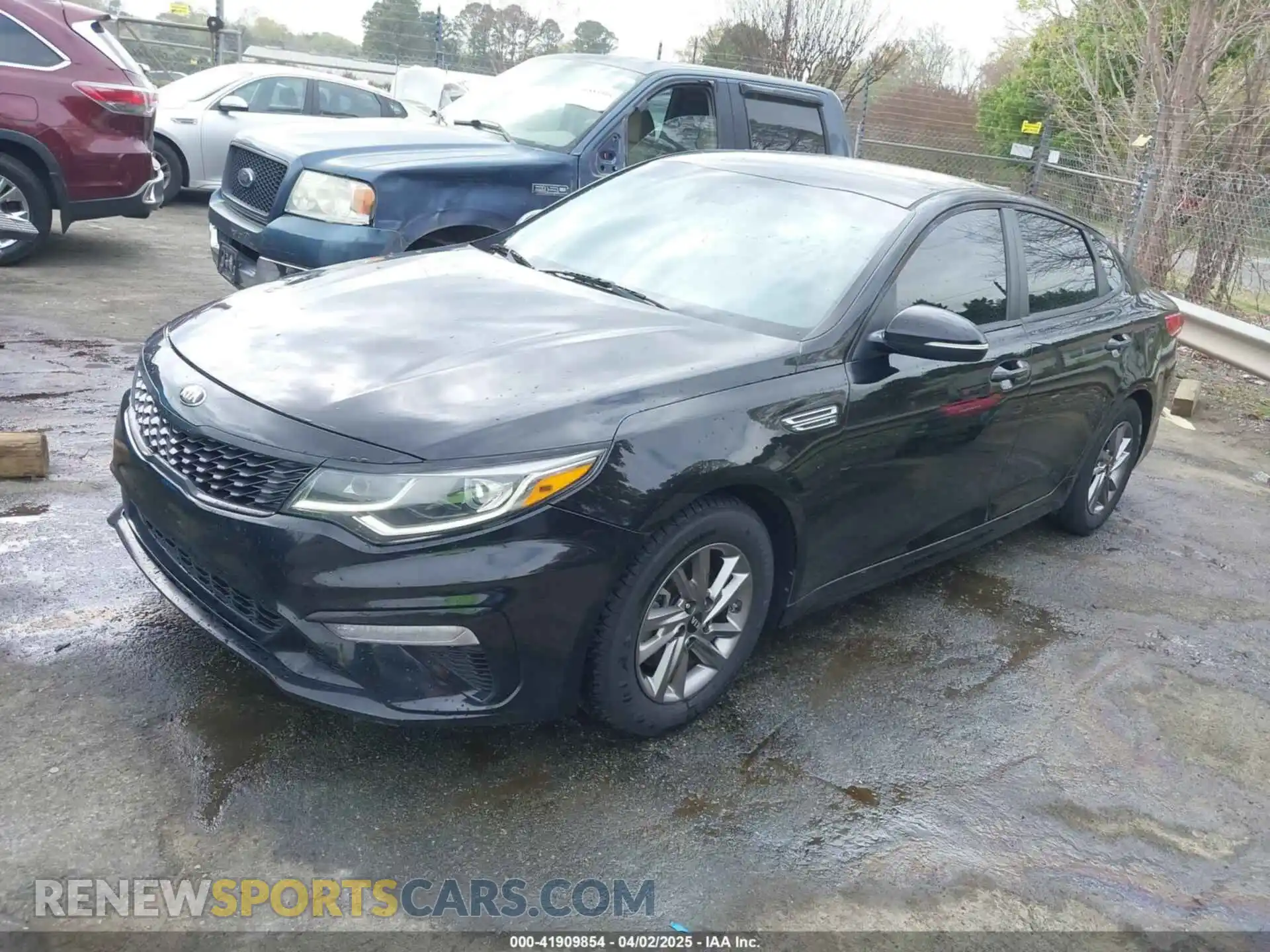 2 Photograph of a damaged car 5XXGT4L30LG384397 KIA OPTIMA 2020