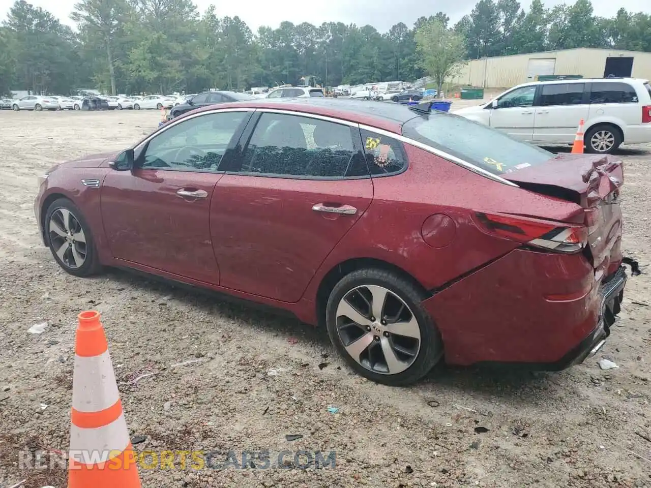 2 fotografías del automóvil dañado 5XXGT4L30LG412845 KIA OPTIMA 2020