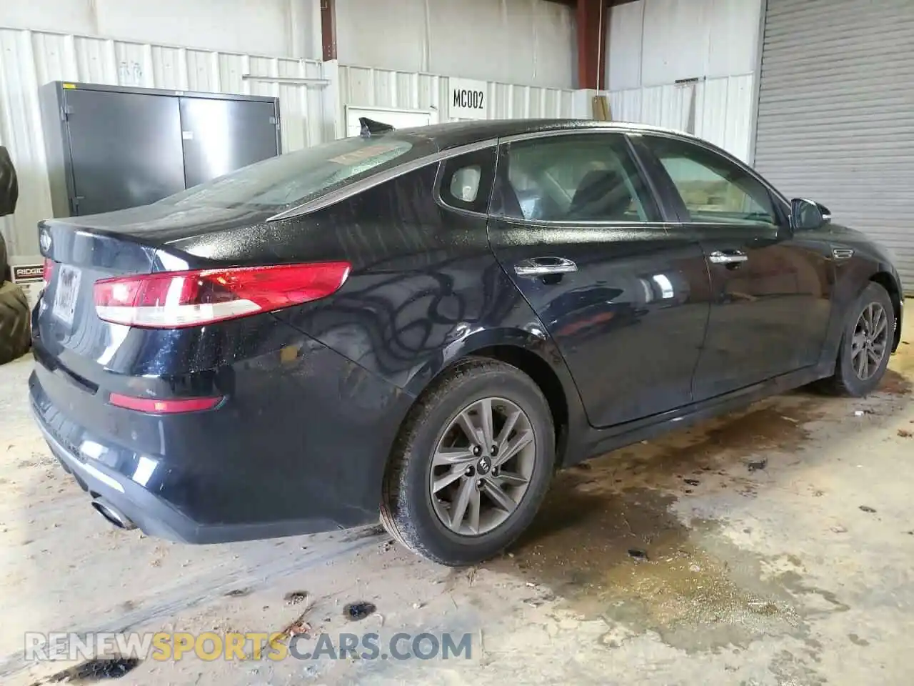 3 Photograph of a damaged car 5XXGT4L31LG398745 KIA OPTIMA 2020