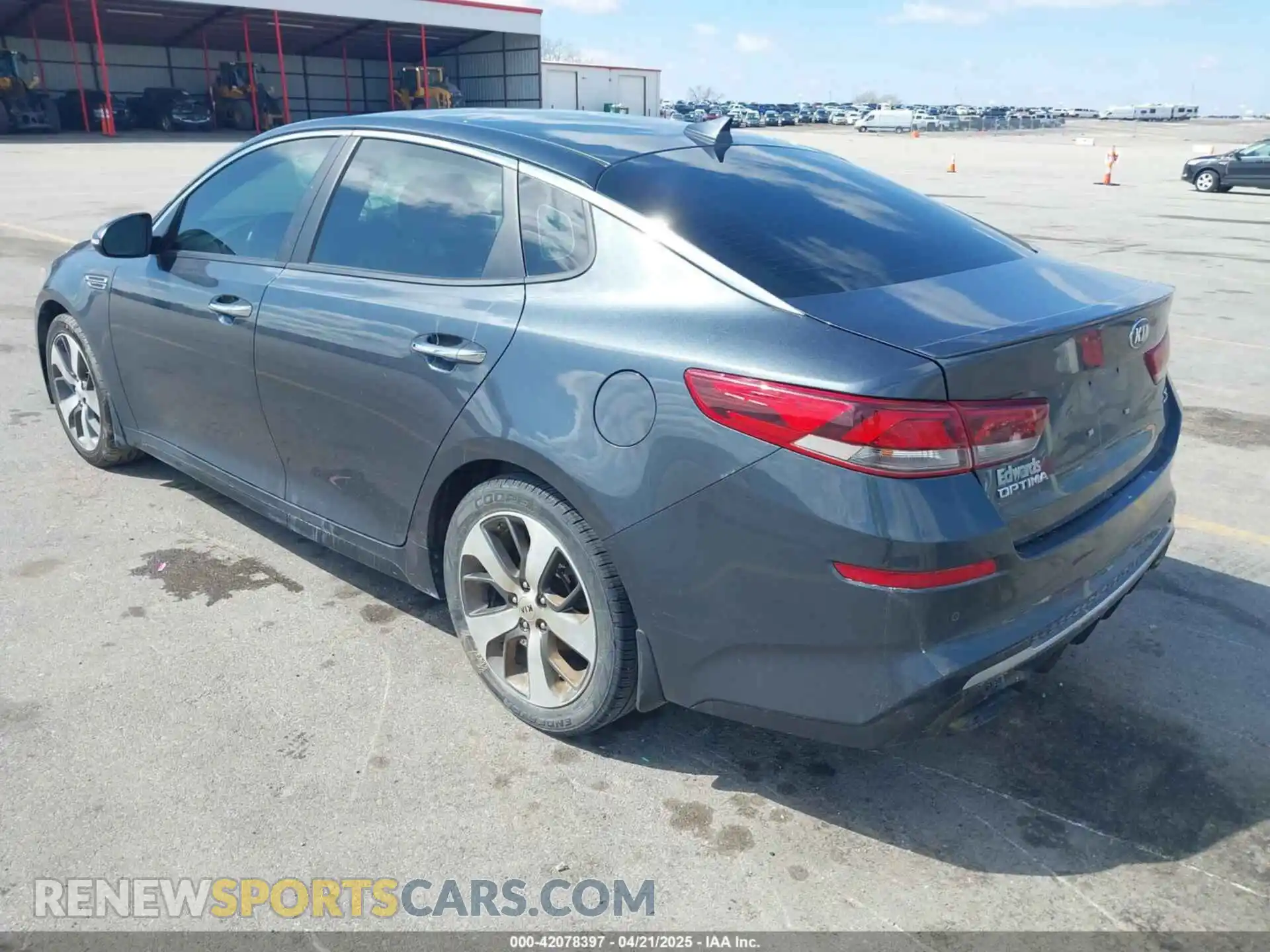 3 Photograph of a damaged car 5XXGT4L31LG417259 KIA OPTIMA 2020