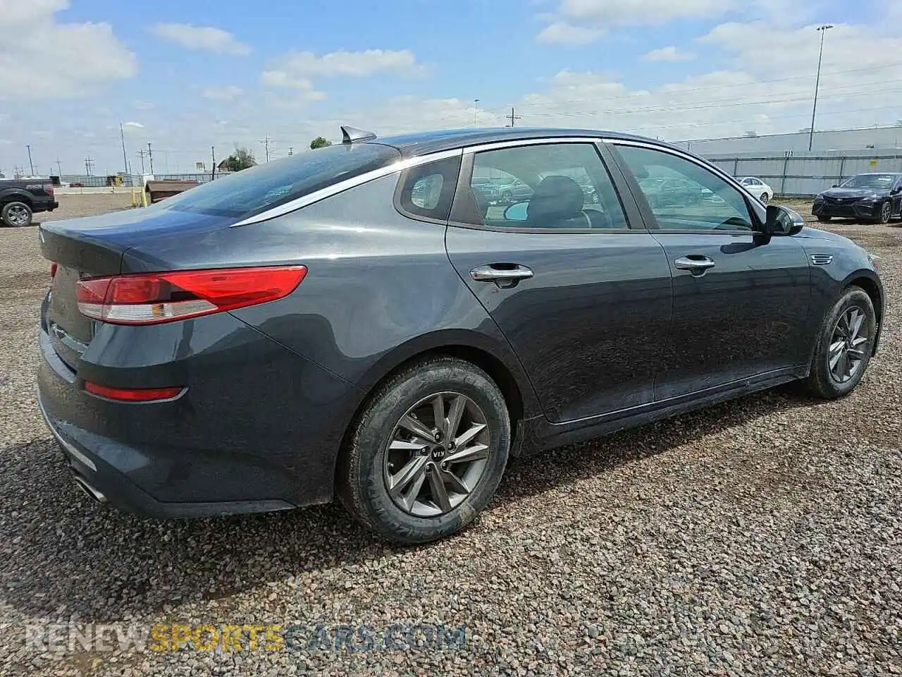 3 Photograph of a damaged car 5XXGT4L31LG437740 KIA OPTIMA 2020