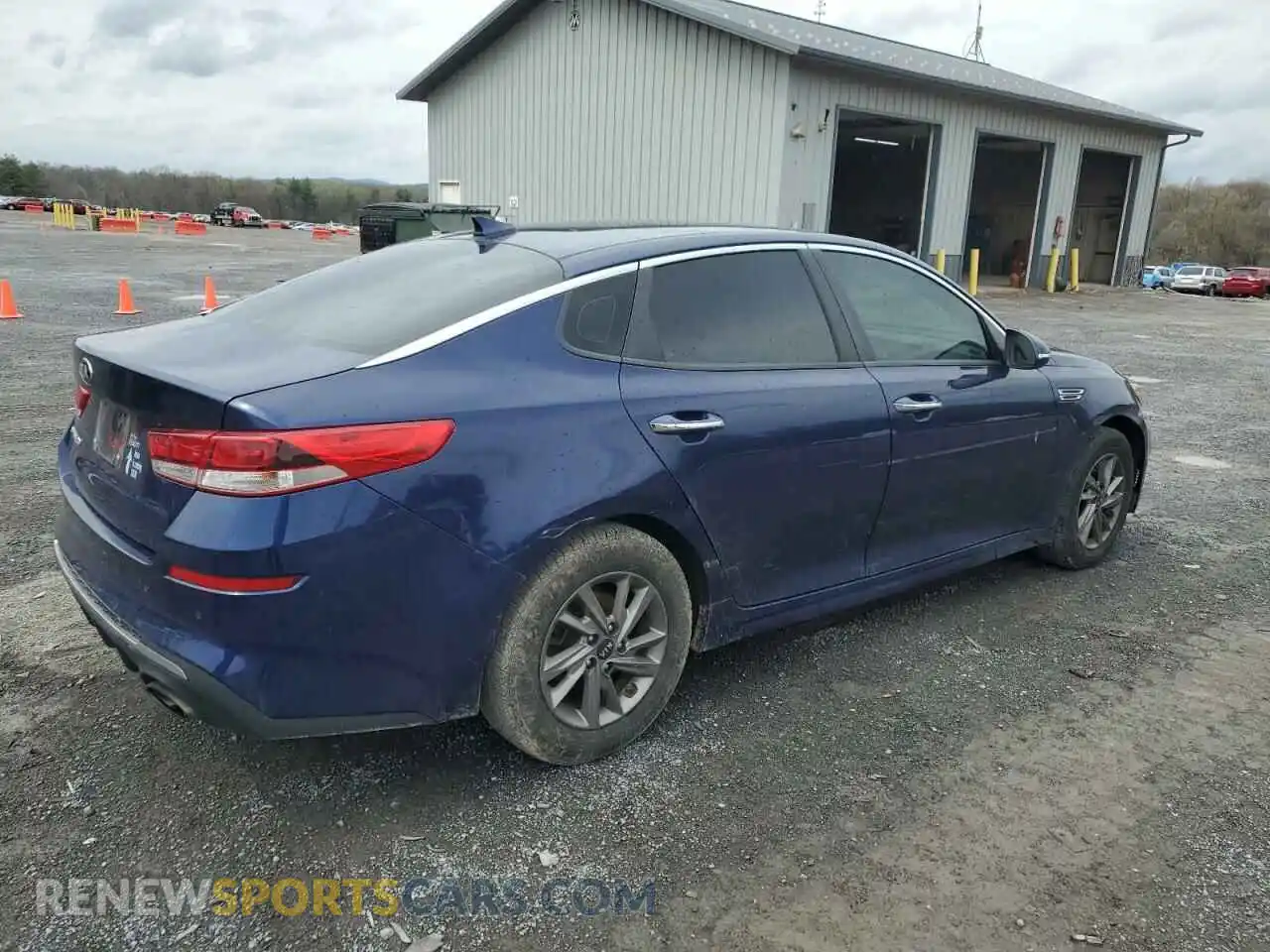 3 Photograph of a damaged car 5XXGT4L32LG421708 KIA OPTIMA 2020