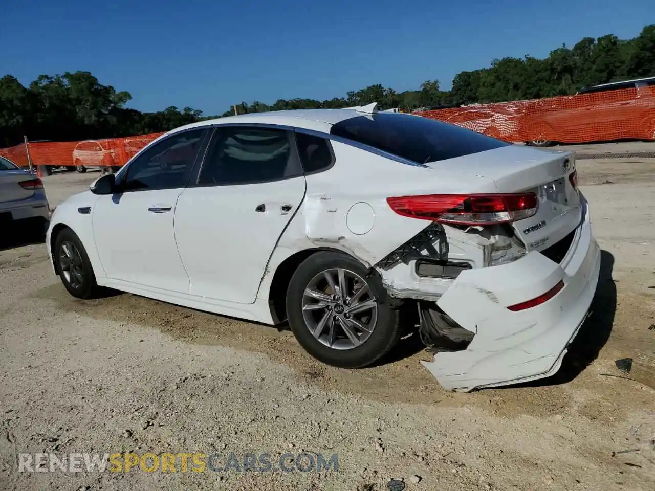 2 Photograph of a damaged car 5XXGT4L32LG425080 KIA OPTIMA 2020