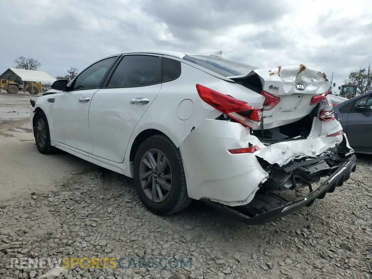 2 fotografías del automóvil dañado 5XXGT4L32LG451436 KIA OPTIMA 2020