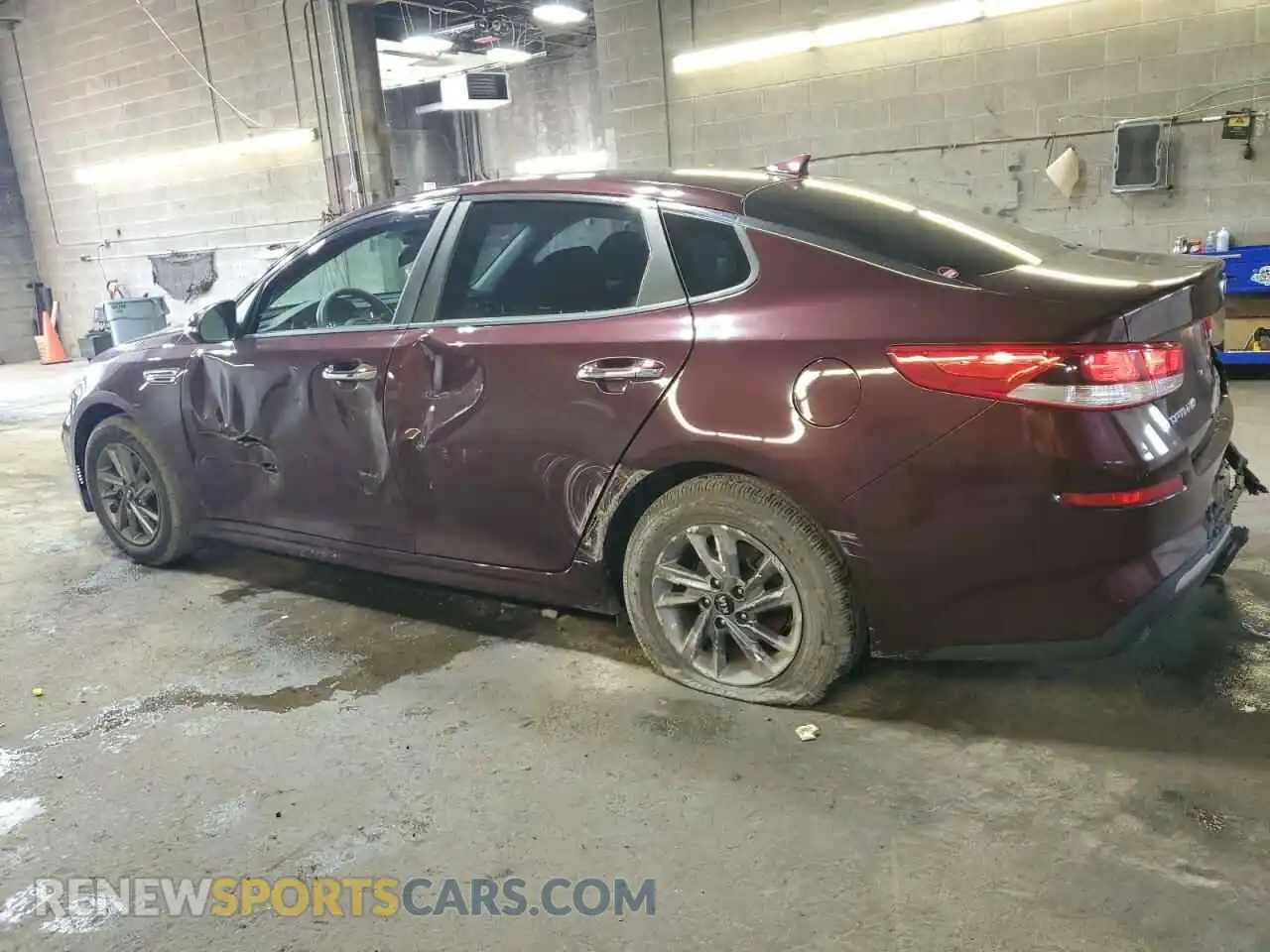 2 Photograph of a damaged car 5XXGT4L33LG413620 KIA OPTIMA 2020