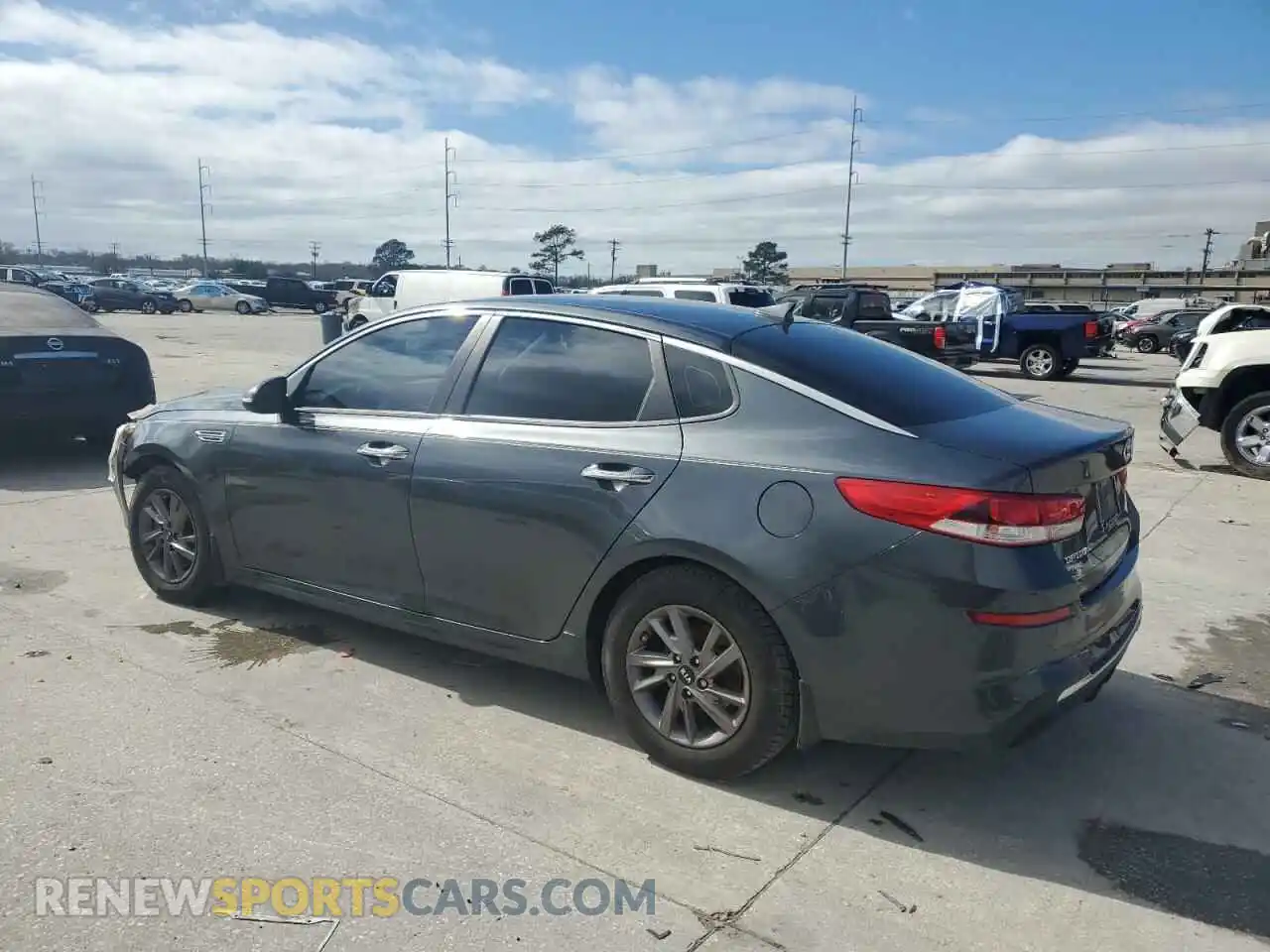 2 Photograph of a damaged car 5XXGT4L33LG433978 KIA OPTIMA 2020