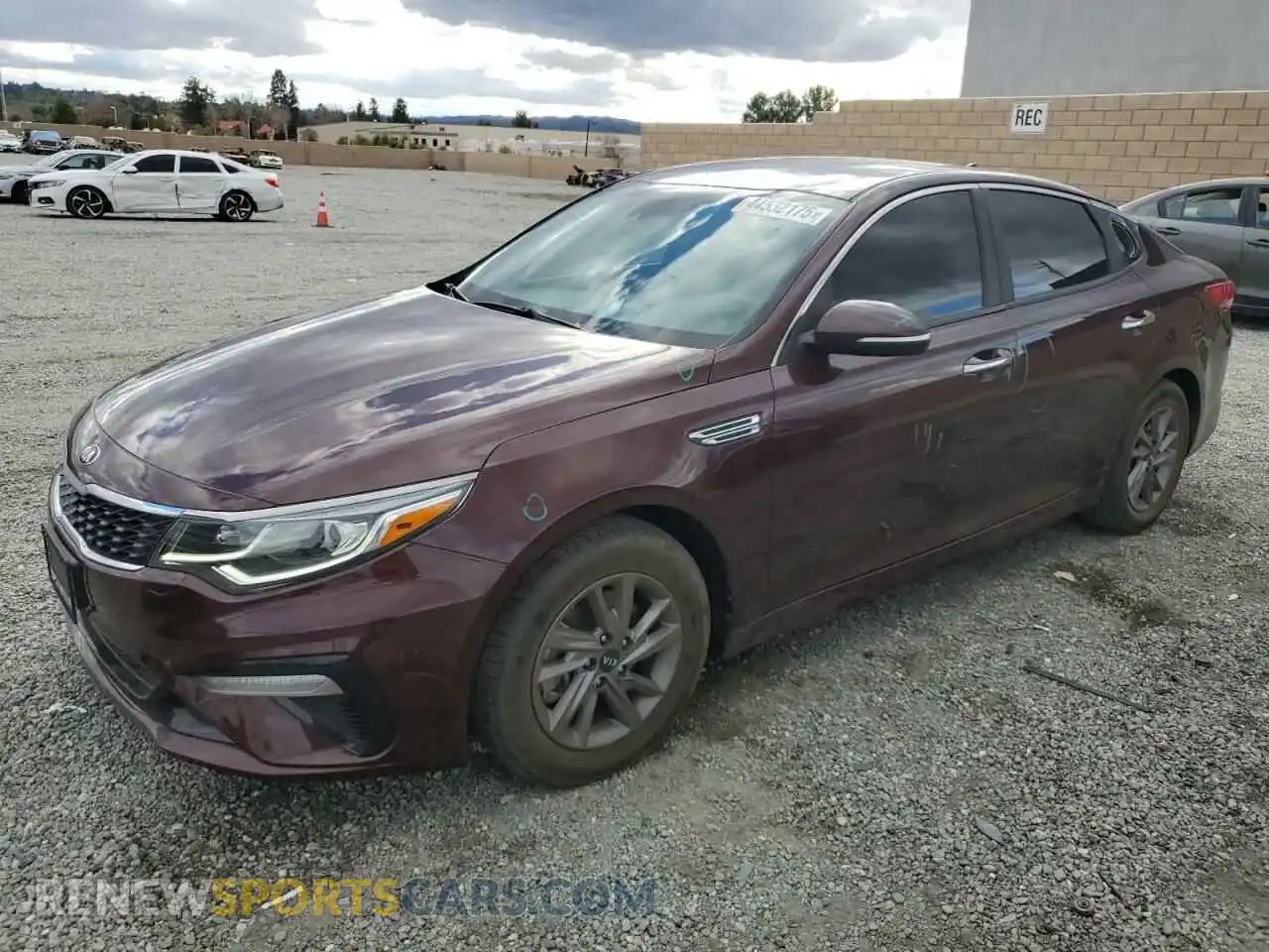1 Photograph of a damaged car 5XXGT4L34LG416560 KIA OPTIMA 2020
