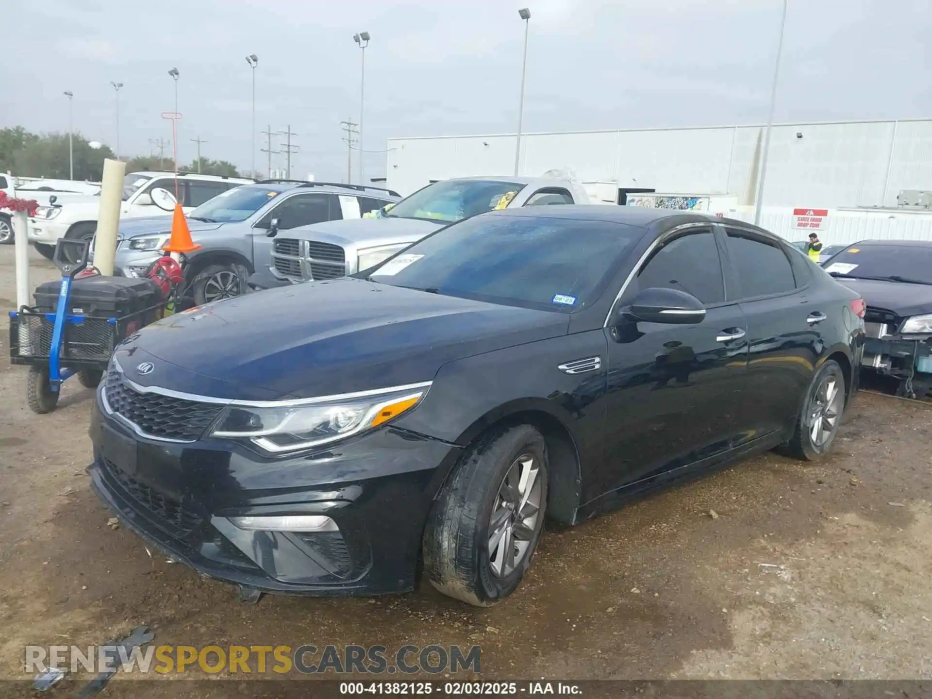 2 fotografías del automóvil dañado 5XXGT4L34LG435819 KIA OPTIMA 2020