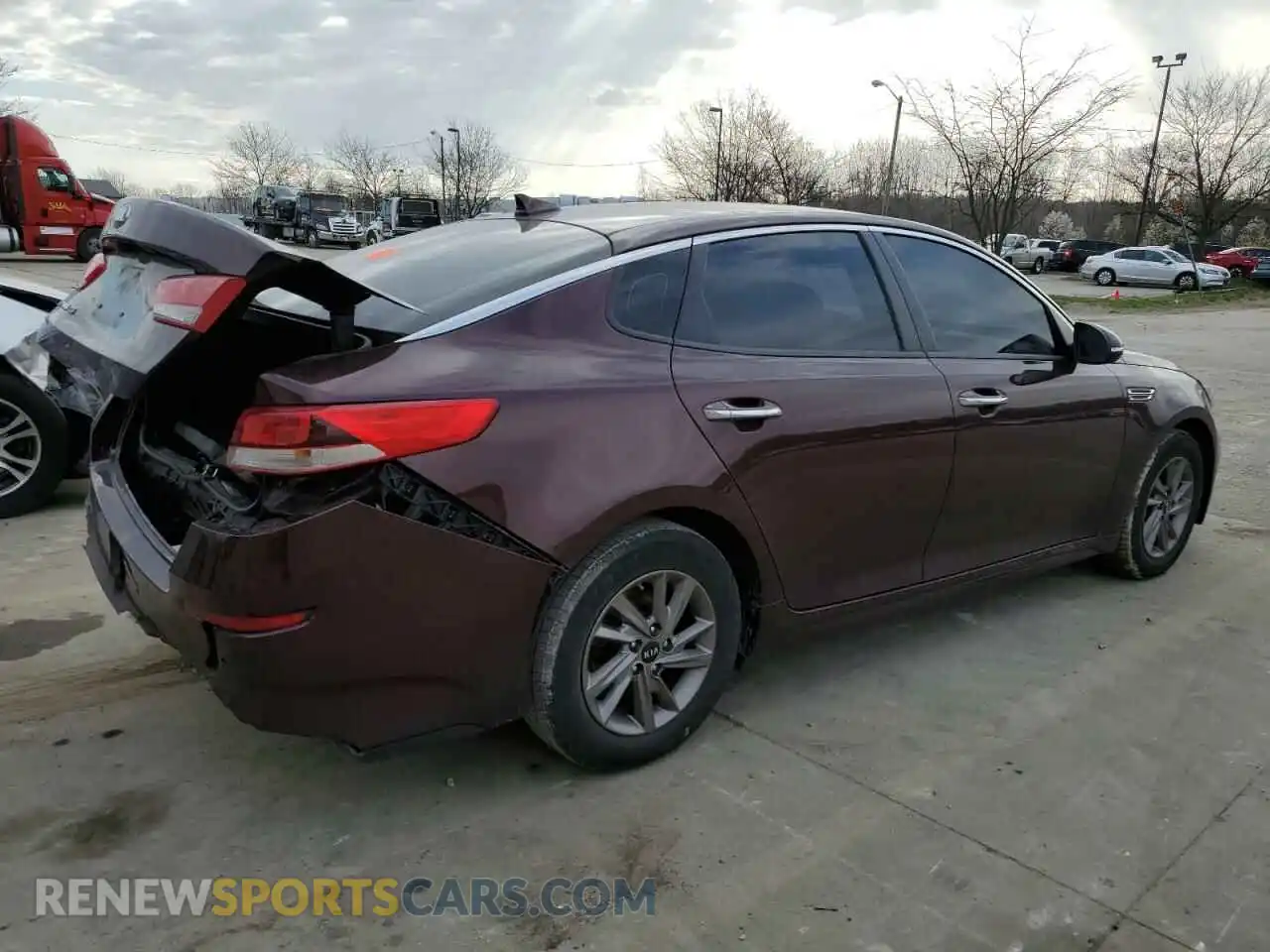3 Photograph of a damaged car 5XXGT4L35LG385691 KIA OPTIMA 2020
