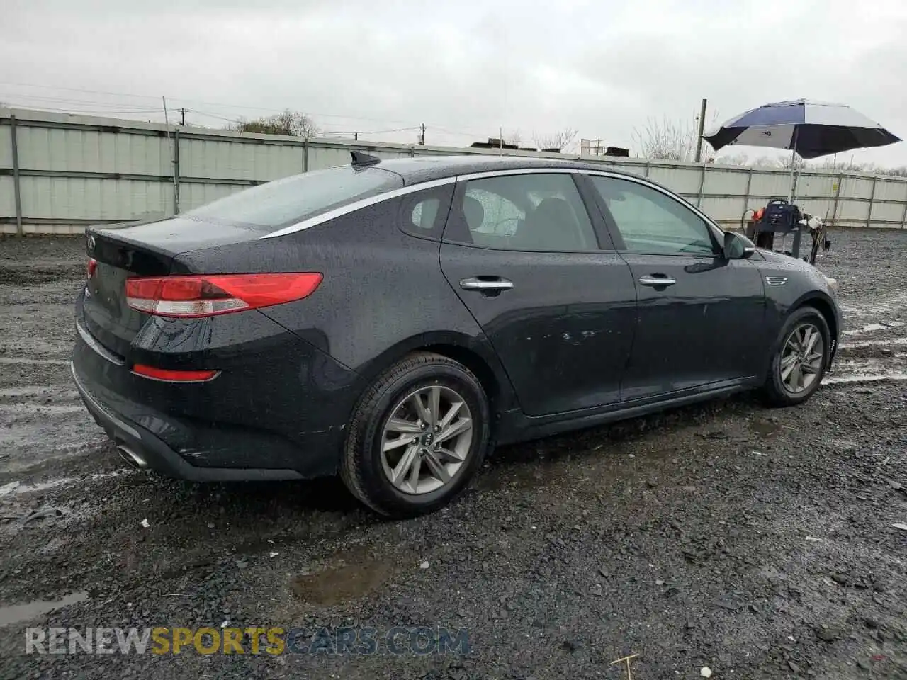 3 Фотография поврежденного автомобиля 5XXGT4L35LG393502 KIA OPTIMA 2020